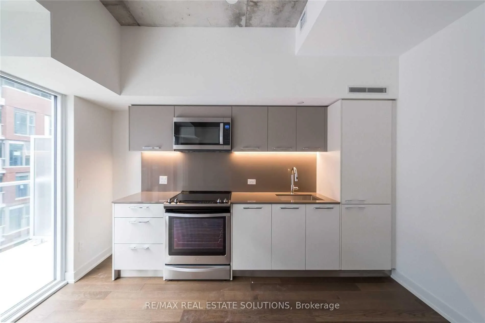 Photo 2 of Unit 510, 15 Baseball Place, Toronto, South Riverdale — HOMEH