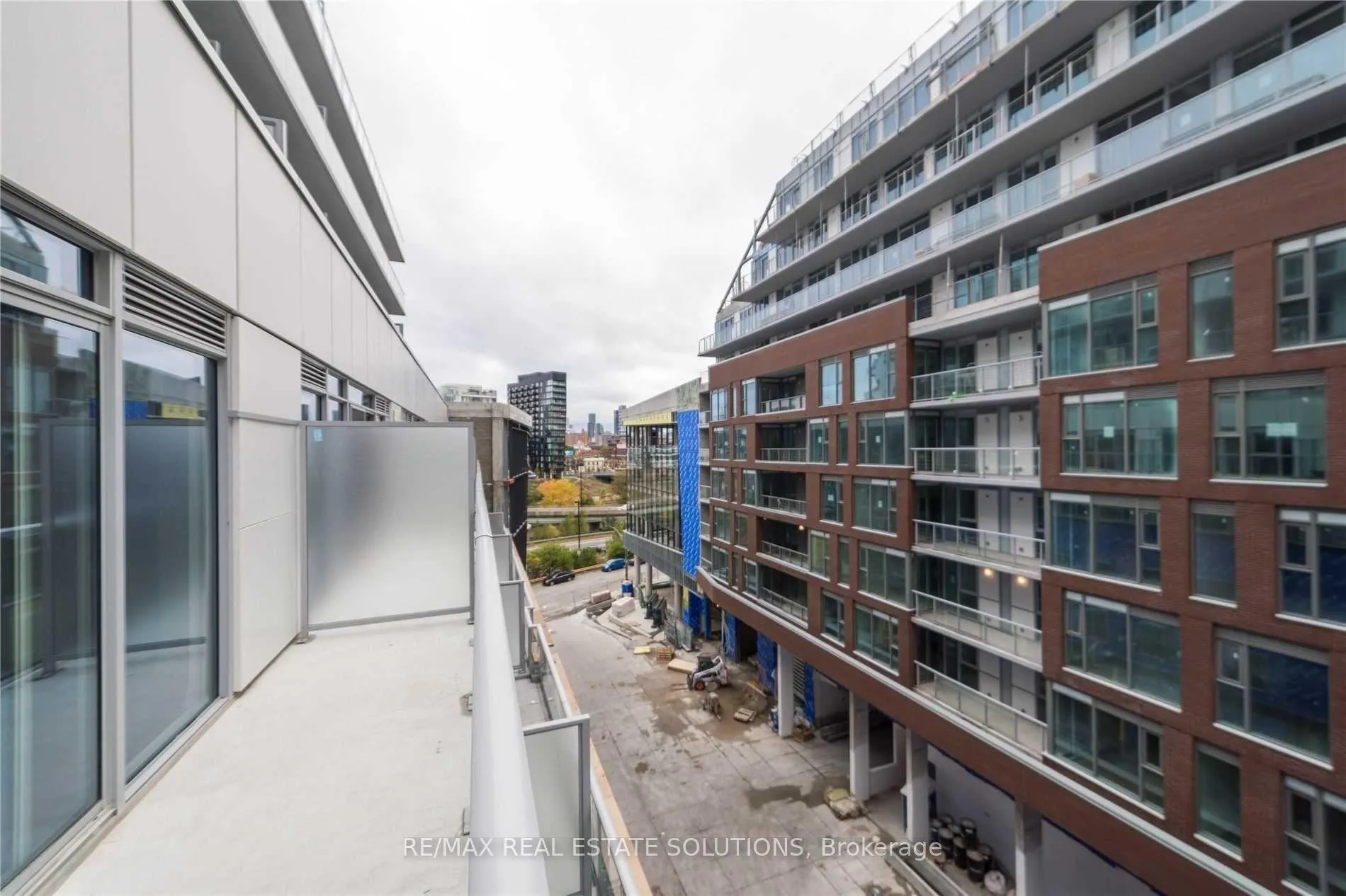 Photo 10 of Unit 510, 15 Baseball Place, Toronto, South Riverdale — HOMEH