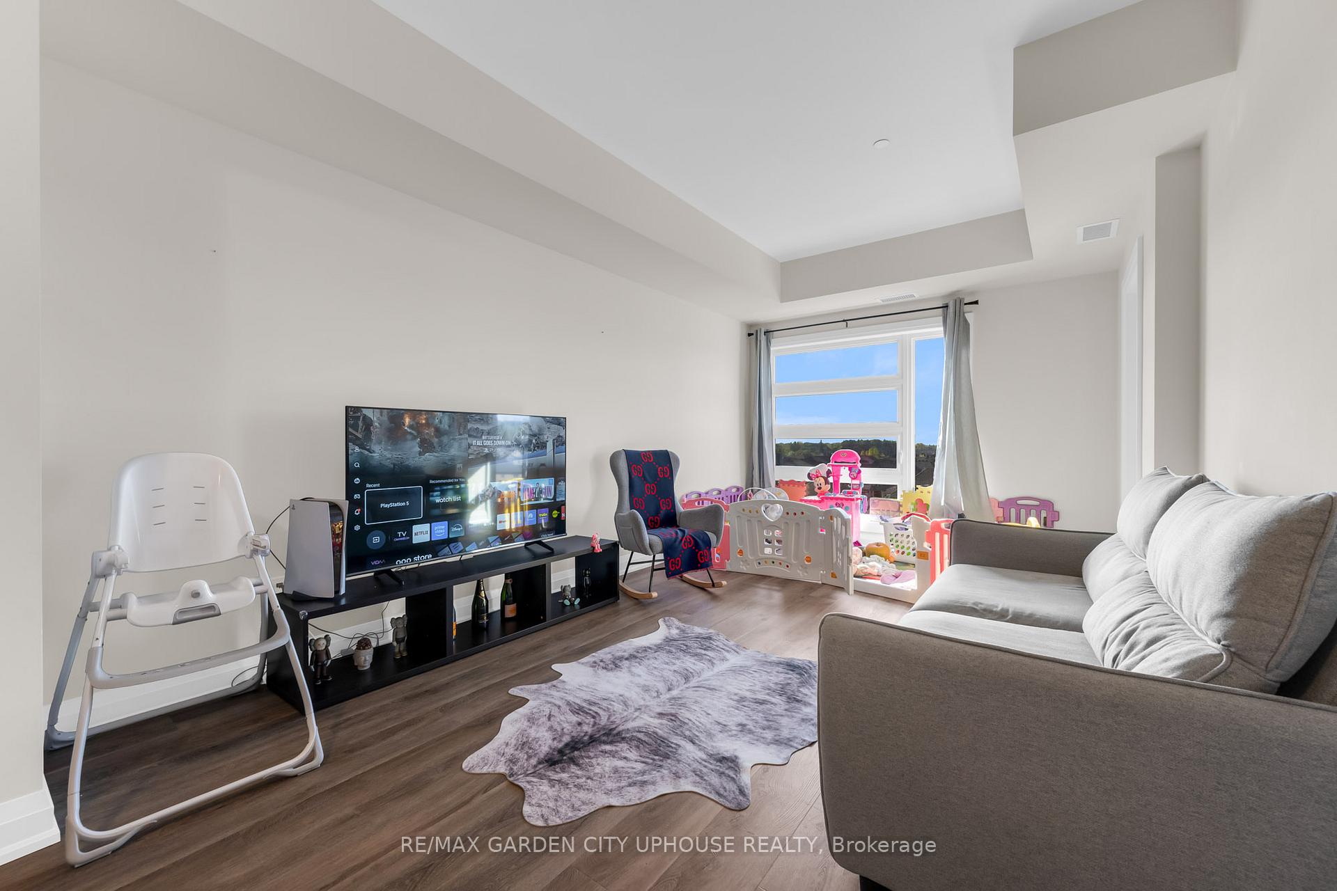 Photo 3 of Unit 408, 118 Summersides Boulevard, Pelham, Fonthill — HOMEH