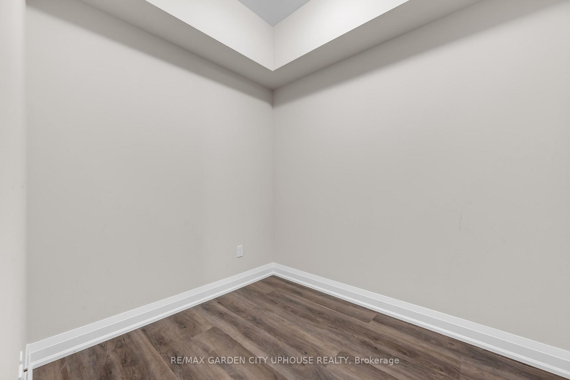 Photo 6 of Unit 408, 118 Summersides Boulevard, Pelham, Fonthill — HOMEH