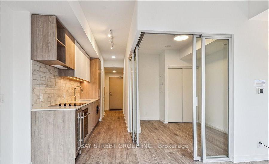 Front of Unit 530, 2020 Bathurst Street