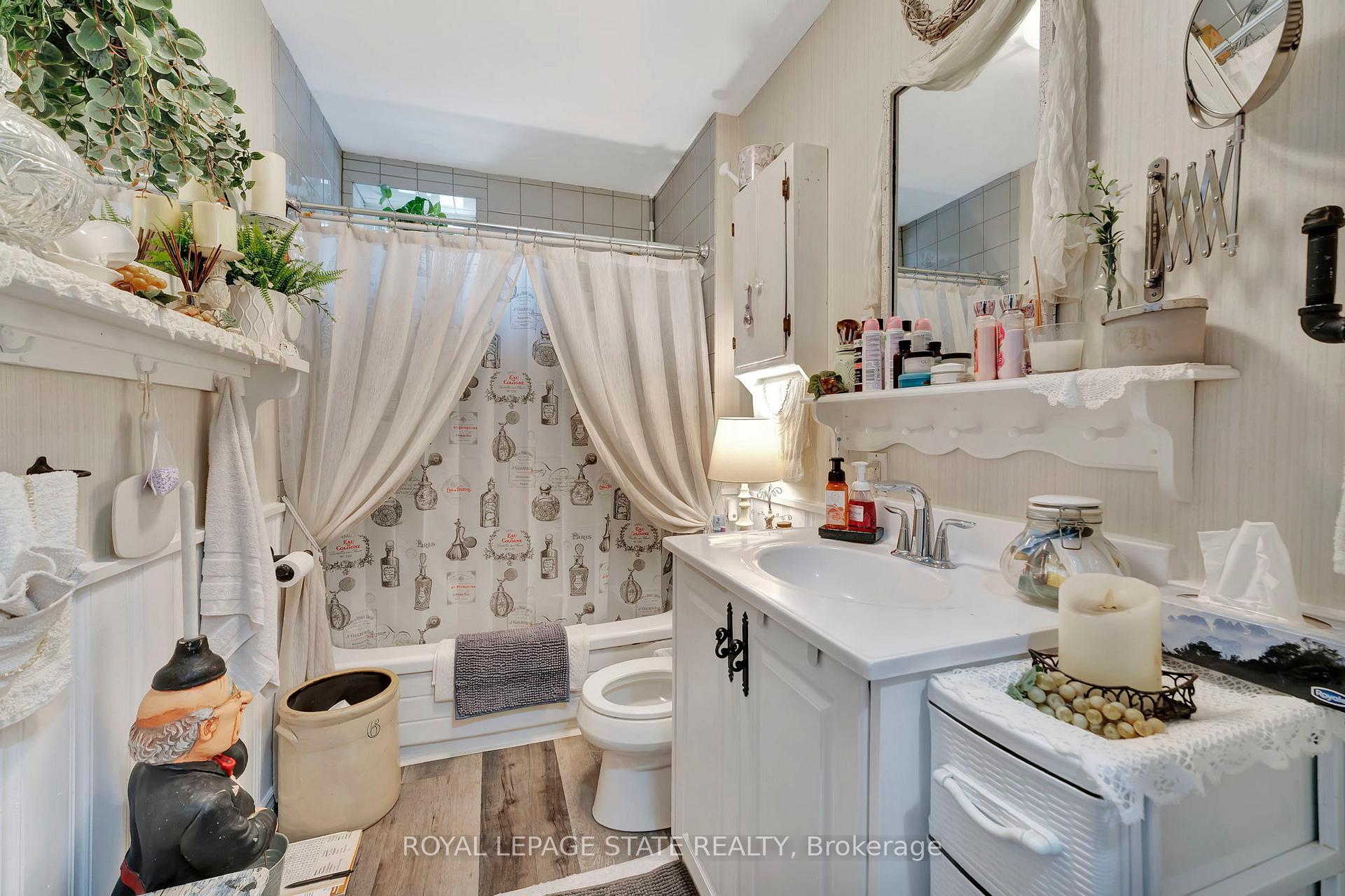 Photo 8 of 49 Dumfries Street, Brant, Paris — HOMEH