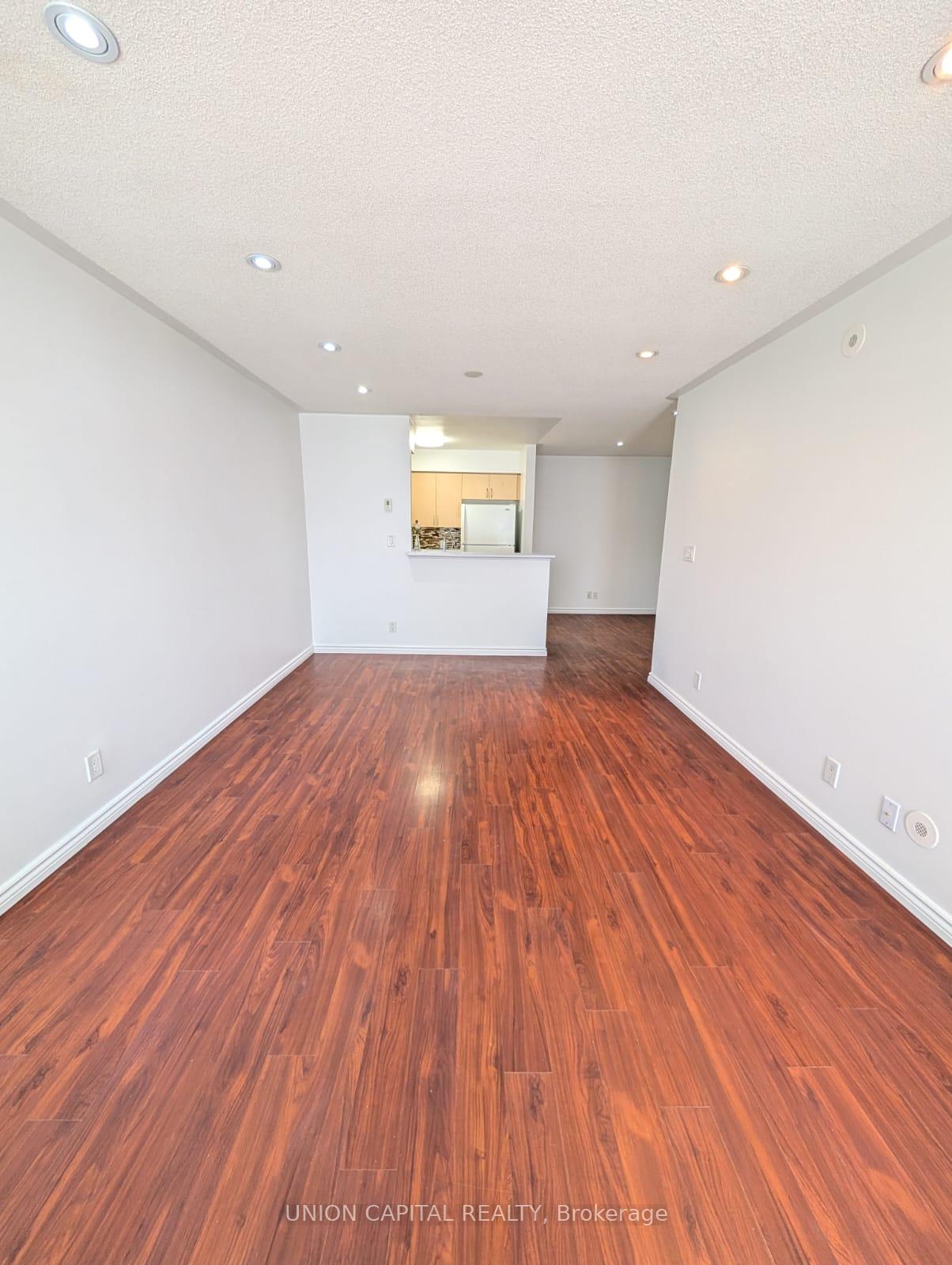 Photo 1 of Unit 2, 105 Sunrise Drive, Markham, Milliken Mills East — HOMEH