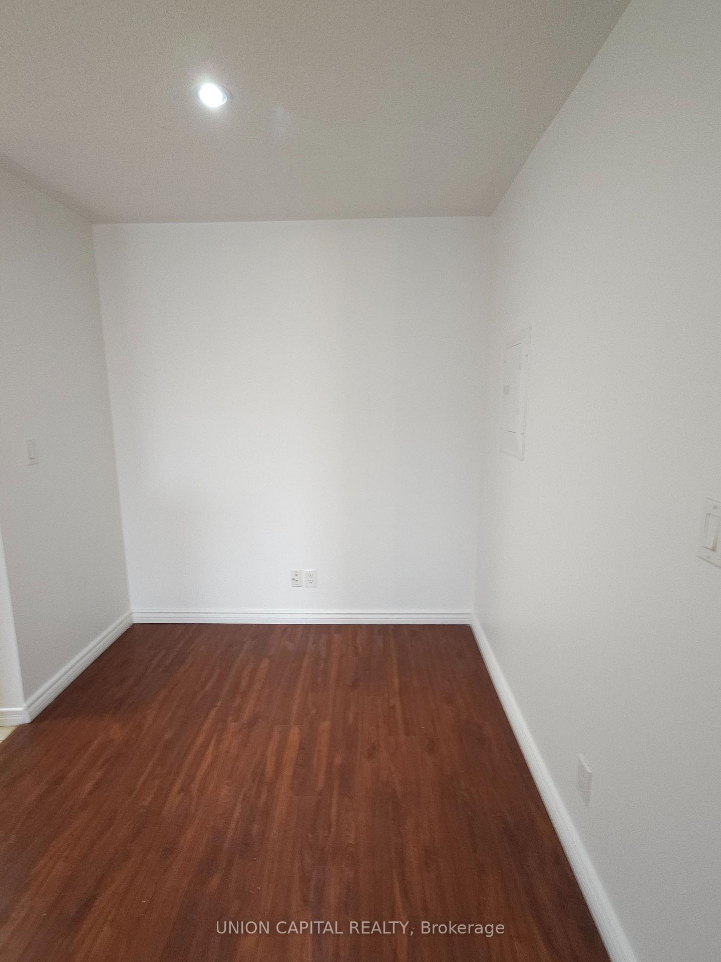 Photo 9 of Unit 2, 105 Sunrise Drive, Markham, Milliken Mills East — HOMEH
