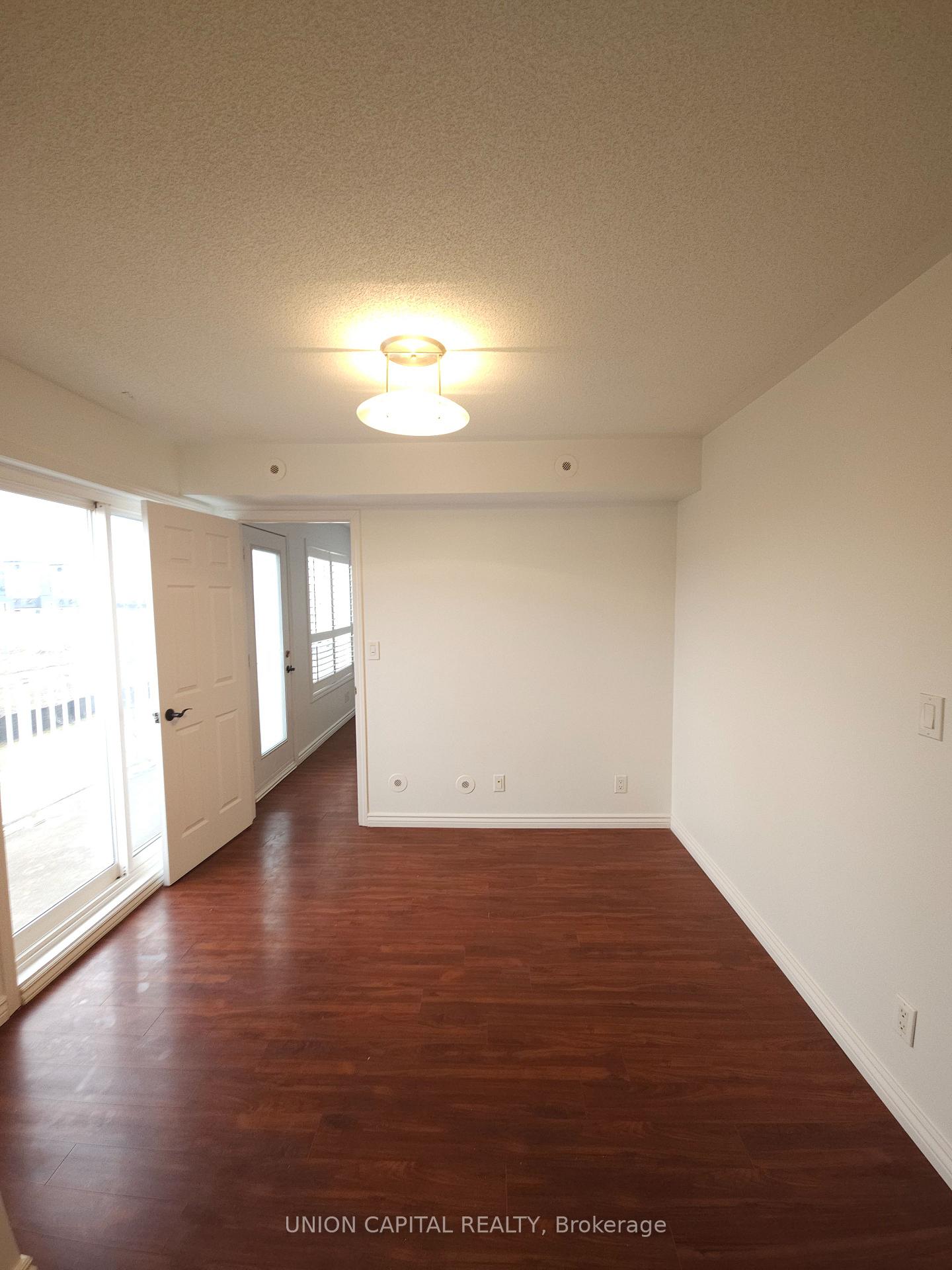 Photo 16 of Unit 2, 105 Sunrise Drive, Markham, Milliken Mills East — HOMEH