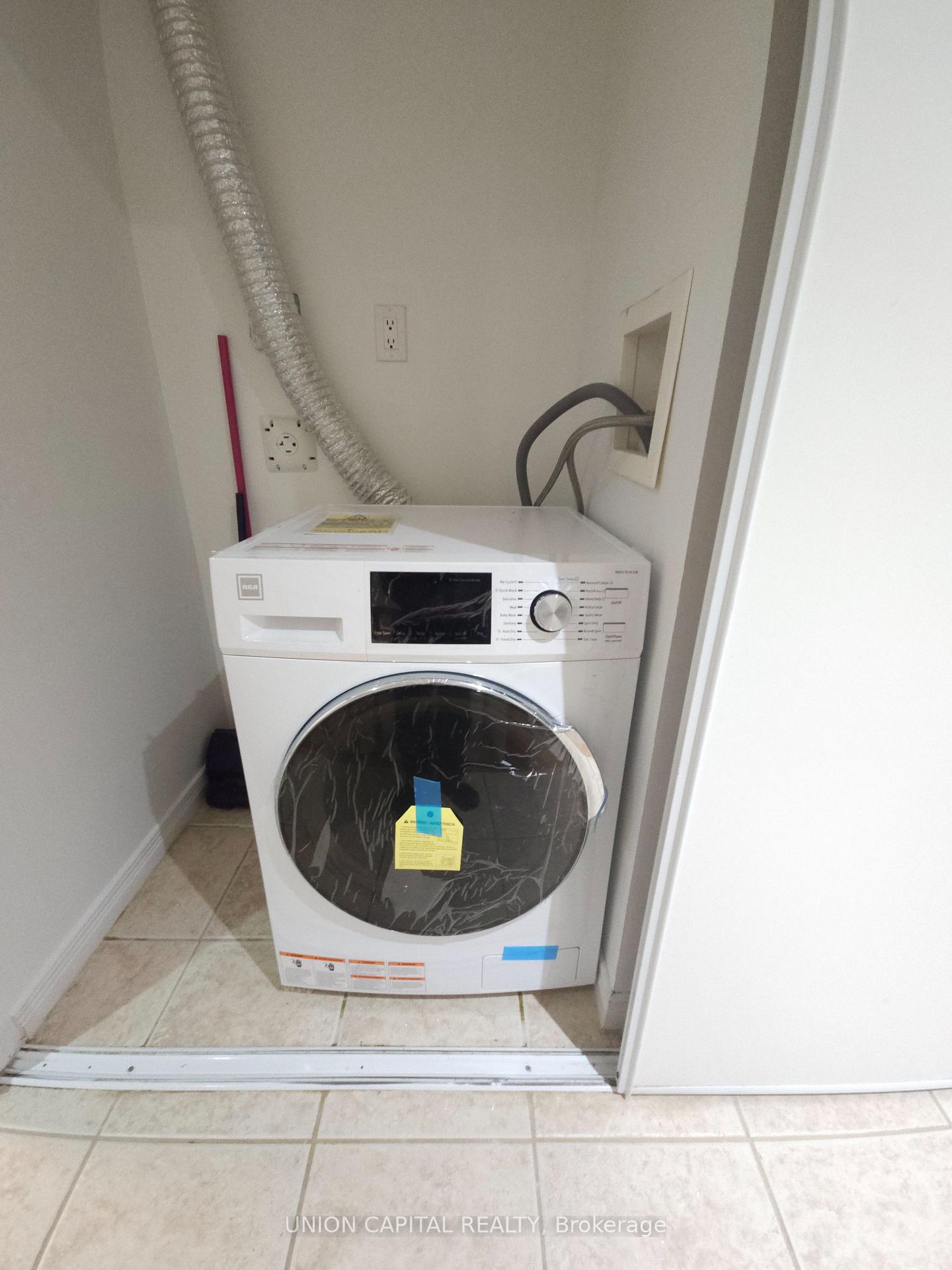 Photo 22 of Unit 2, 105 Sunrise Drive, Markham, Milliken Mills East — HOMEH