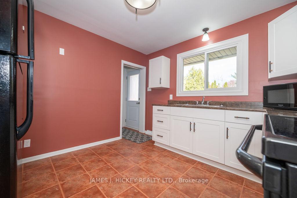 Photo 8 of 101 Birch Street, Deep River — HOMEH
