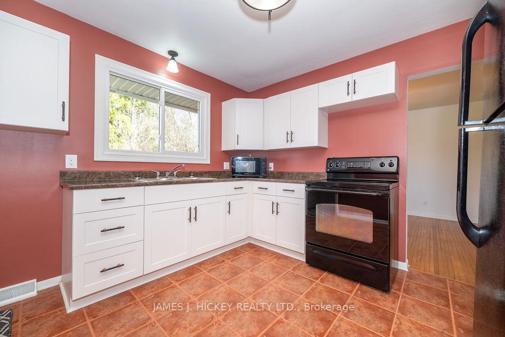 Photo 9 of 101 Birch Street, Deep River — HOMEH
