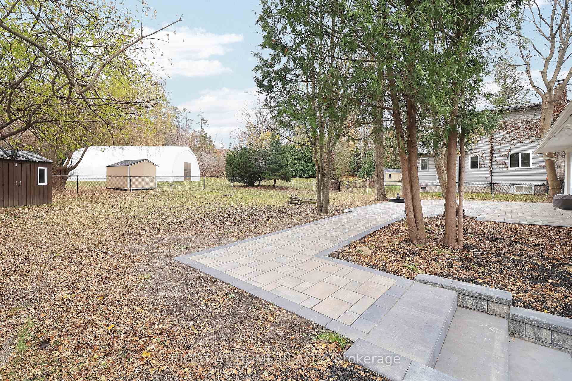 Photo 22 of 5 Harriman Road, Aurora, Aurora Village — HOMEH