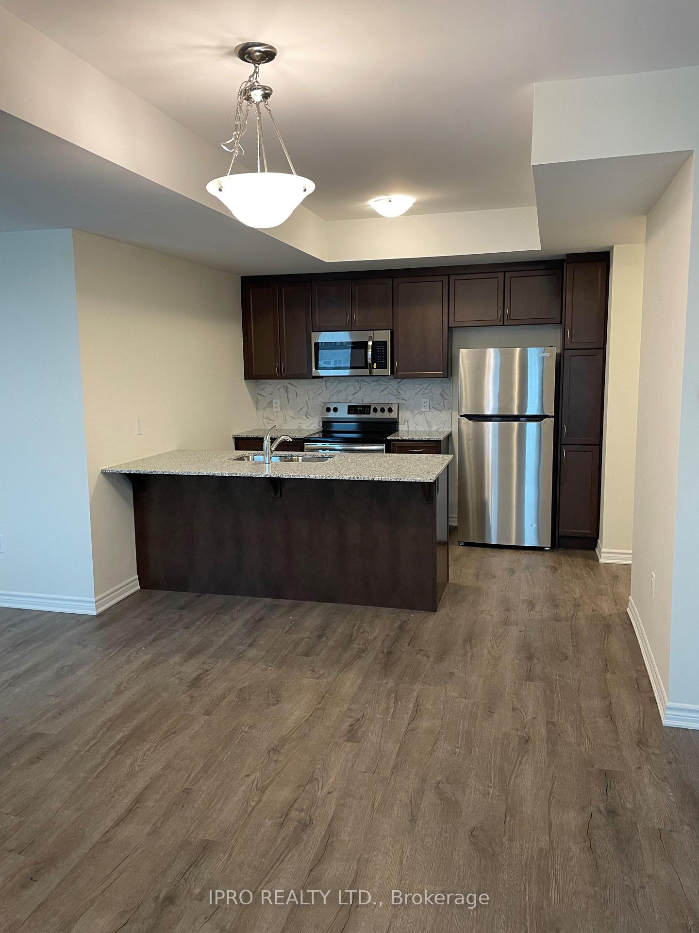 Photo 6 of Unit 104, 1034 Reflection Place, Pickering, Rural Pickering — HOMEH