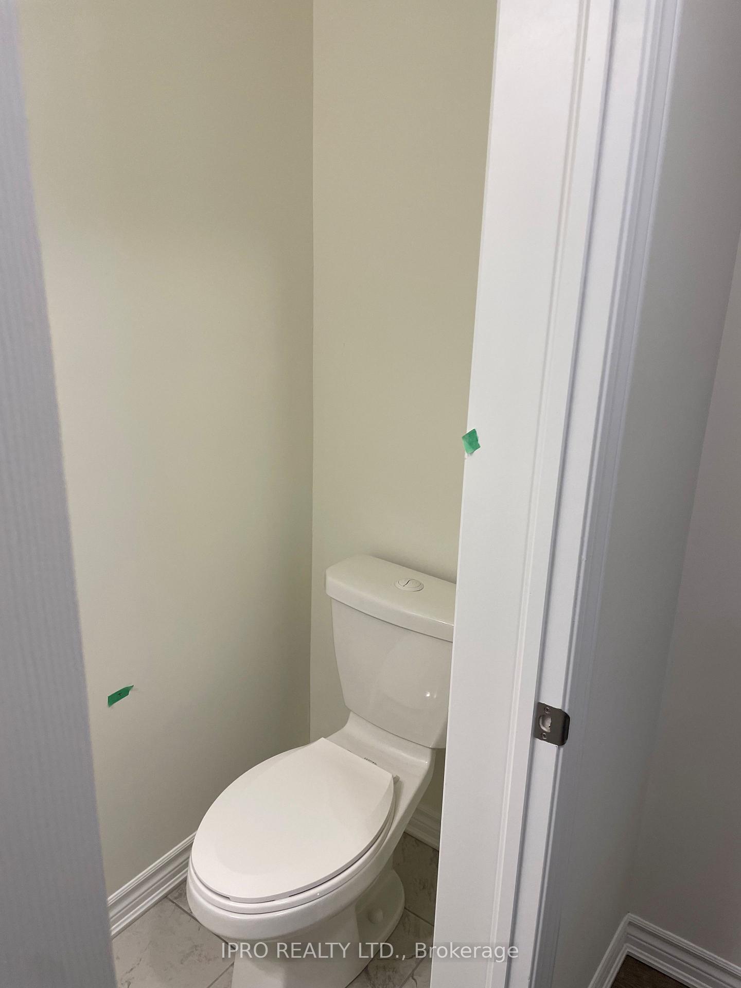 Photo 8 of Unit 104, 1034 Reflection Place, Pickering, Rural Pickering — HOMEH
