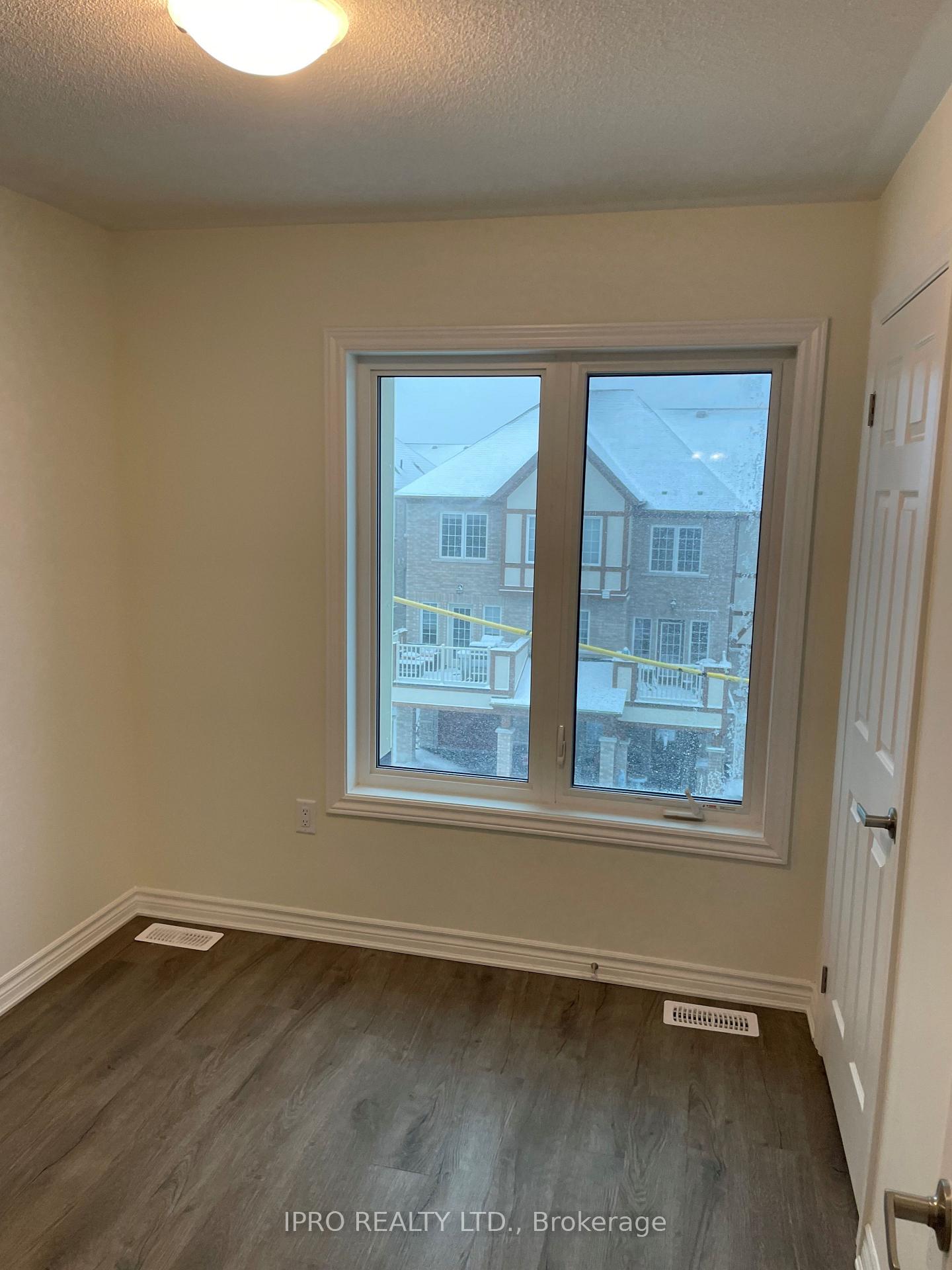 Photo 12 of Unit 104, 1034 Reflection Place, Pickering, Rural Pickering — HOMEH