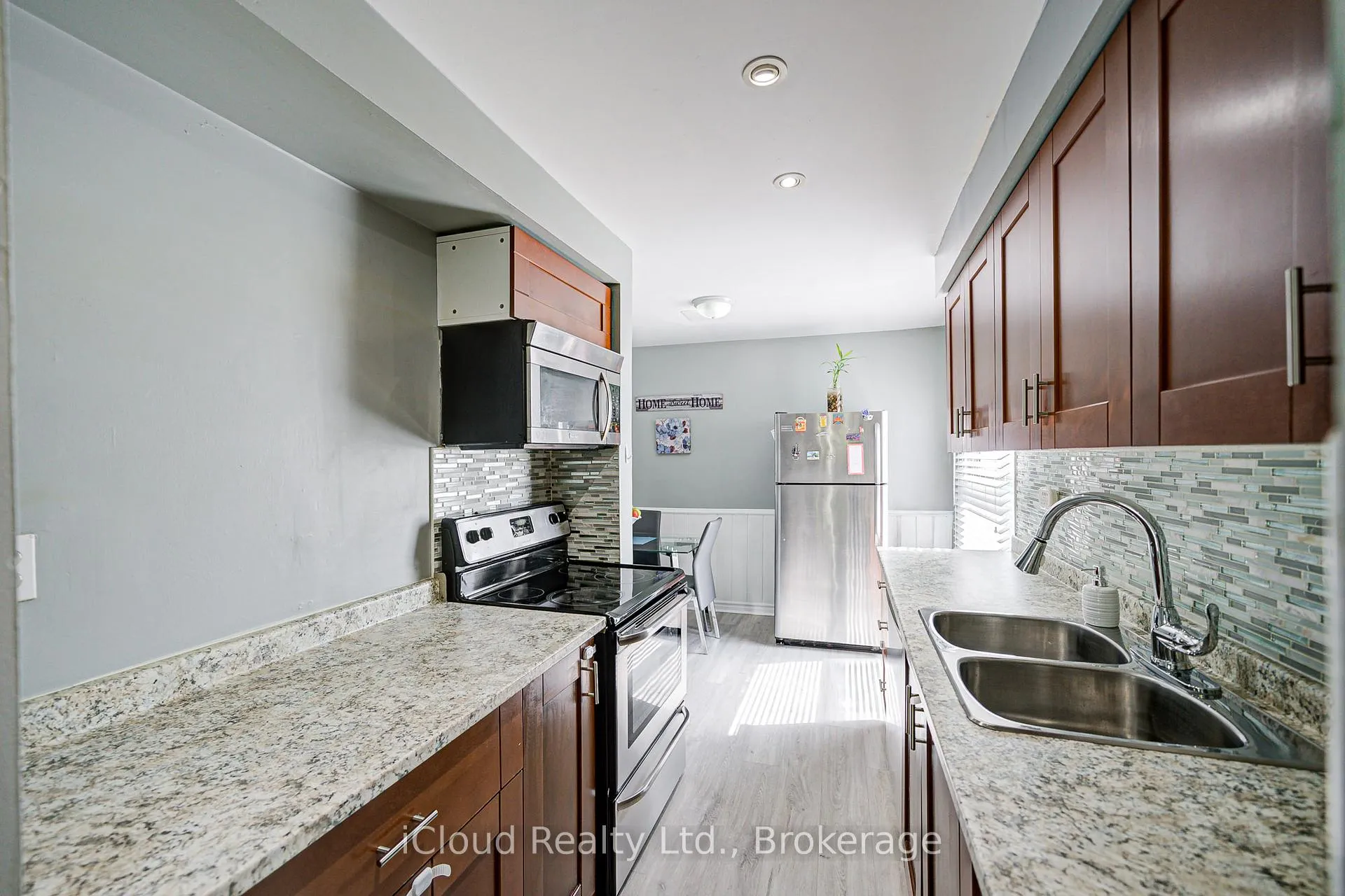 Photo 7 of 5 Gloucester Place, Brampton, Northgate — HOMEH
