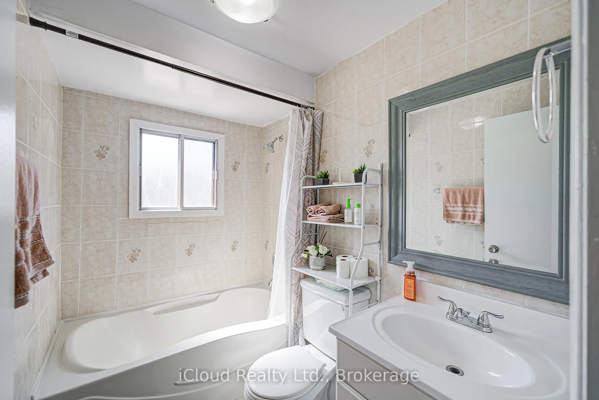 Photo 16 of 5 Gloucester Place, Brampton, Northgate — HOMEH