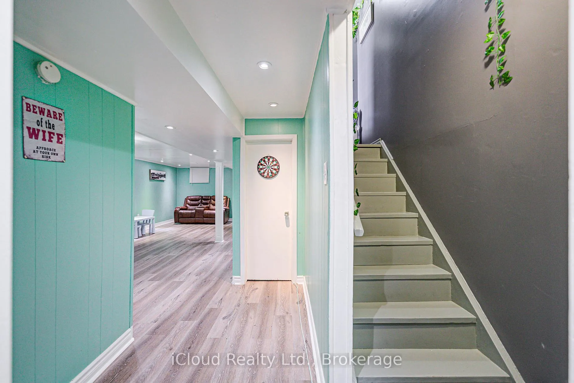 Photo 25 of 5 Gloucester Place, Brampton, Northgate — HOMEH