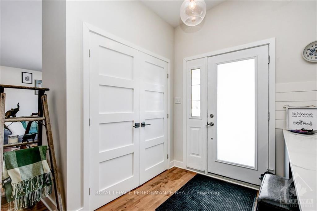 Photo 4 of 2134 Arch Street, Ottawa, Elmvale Acres — HOMEH