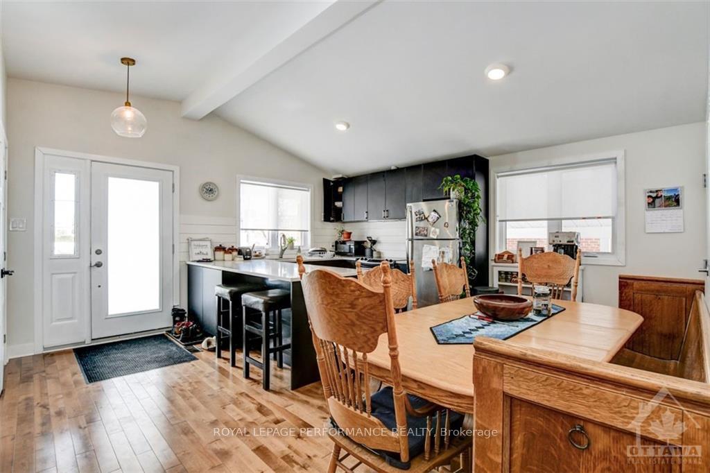Photo 7 of 2134 Arch Street, Ottawa, Elmvale Acres — HOMEH