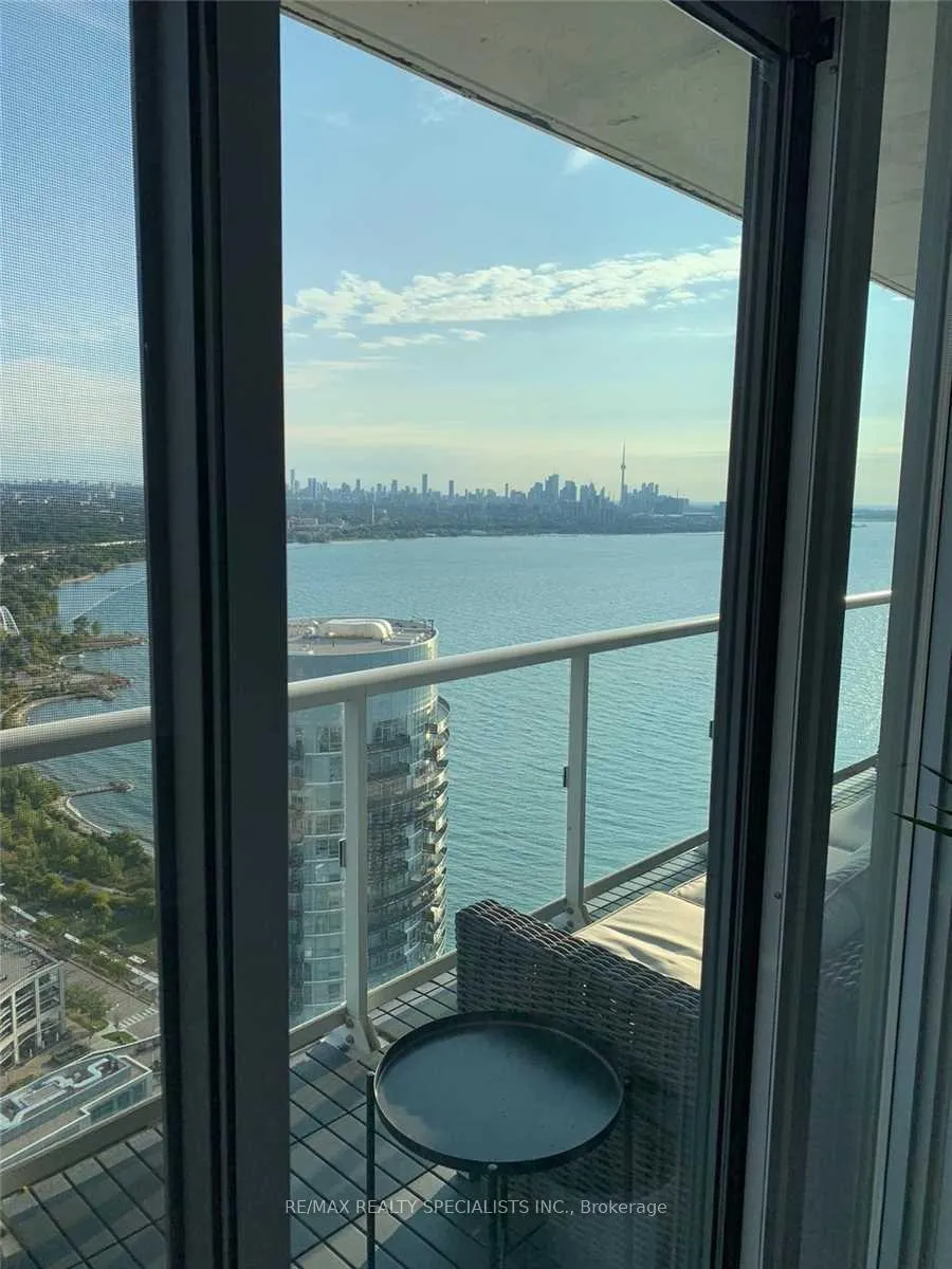 Photo 7 of Unit 4208, 56 Annie Craig Drive, Etobicoke, Mimico — HOMEH