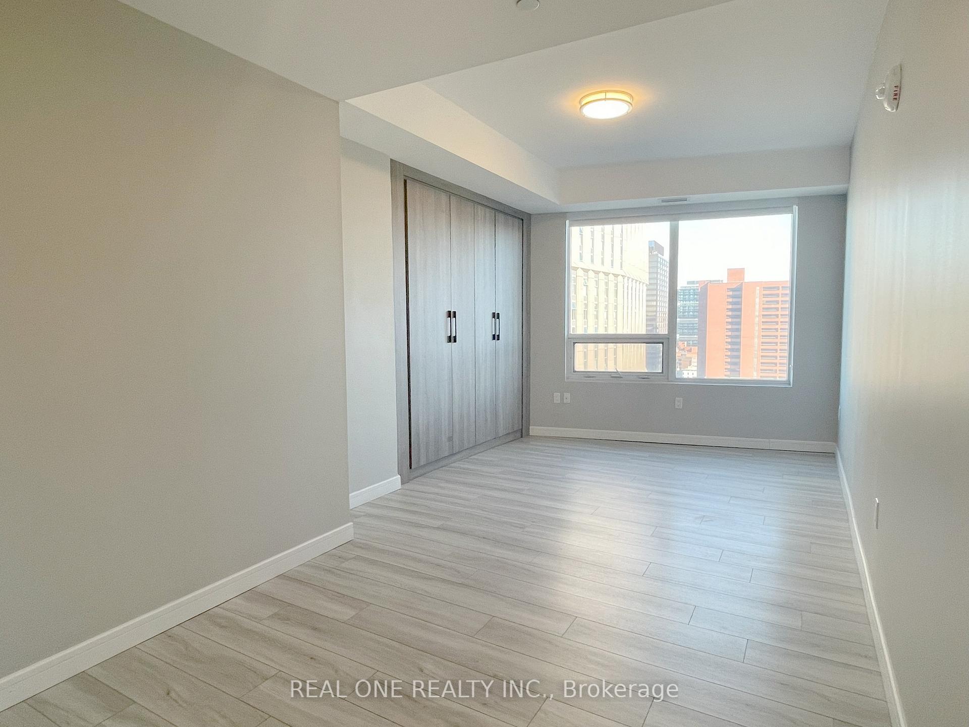 Photo 12 of Unit 1704, 20 George Street, Hamilton, Central — HOMEH