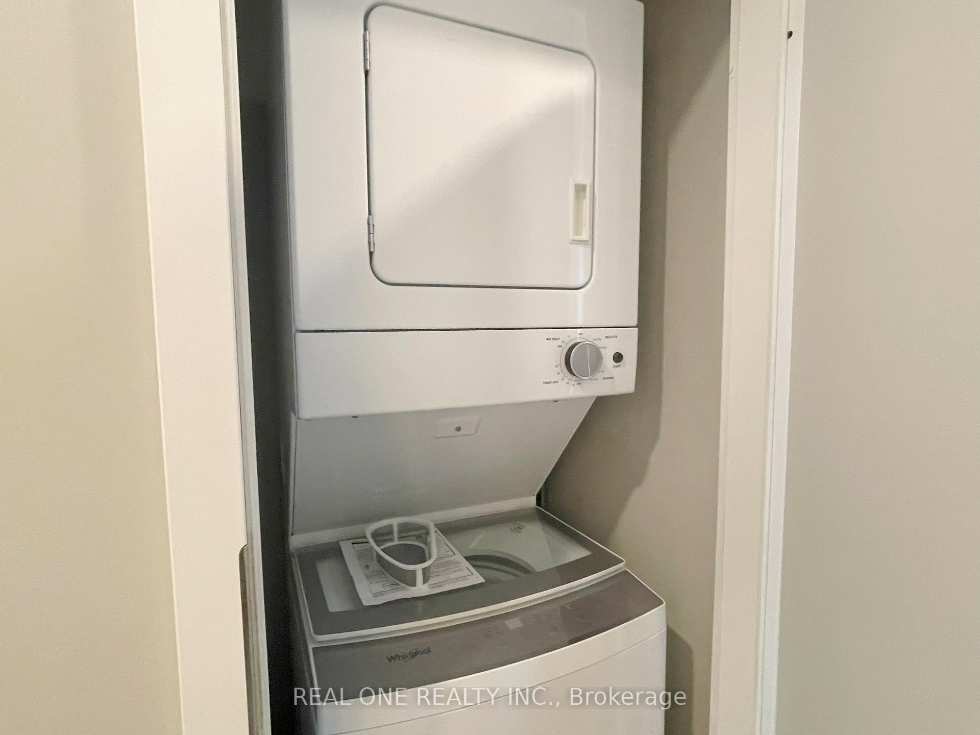 Photo 17 of Unit 1704, 20 George Street, Hamilton, Central — HOMEH