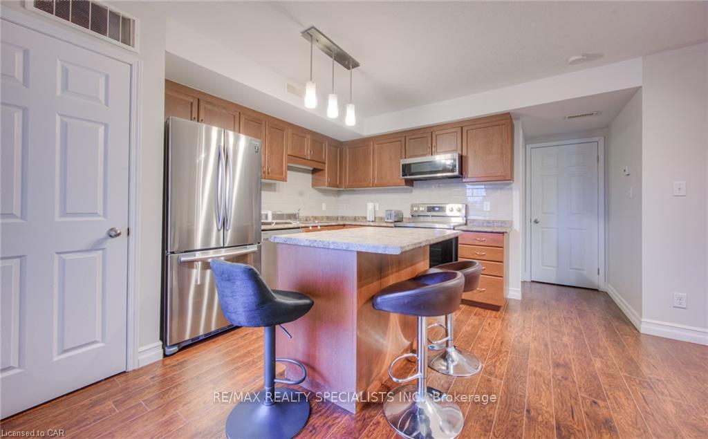 Photo 7 of Unit 8J, 1460 Highland Road W, Kitchener, Highland West — HOMEH
