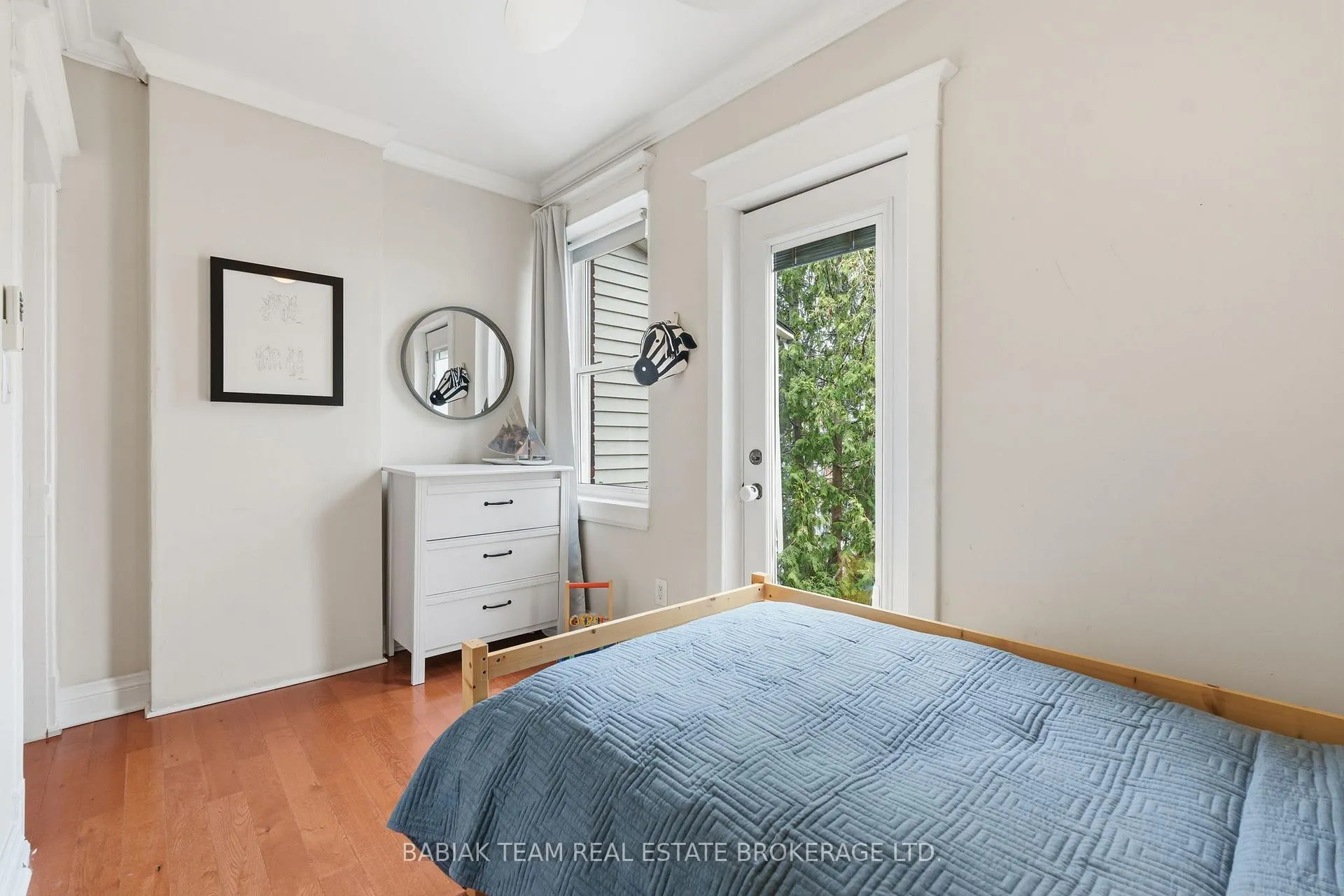 Photo 29 of 92 Indian Road Crescent, Toronto, High Park North — HOMEH