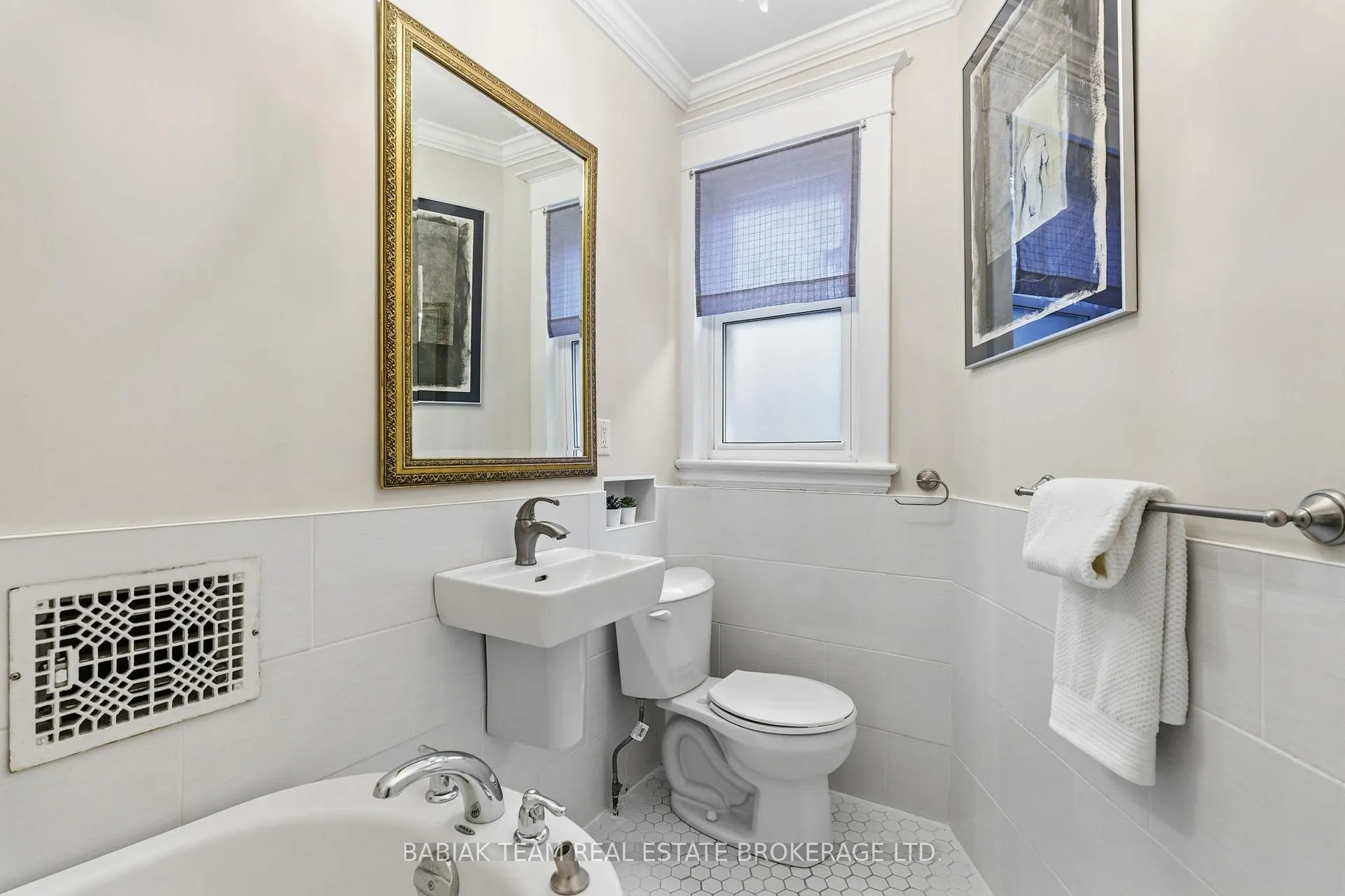 Photo 30 of 92 Indian Road Crescent, Toronto, High Park North — HOMEH