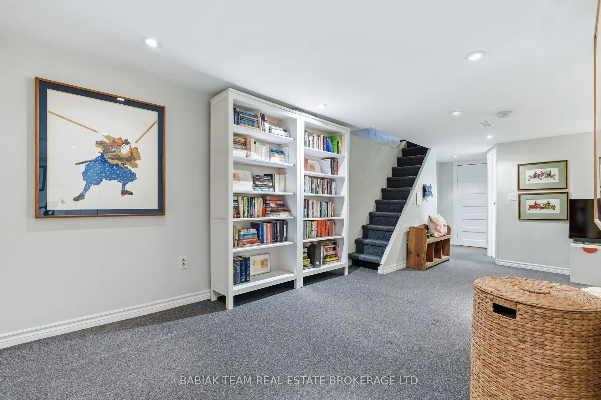 Photo 32 of 92 Indian Road Crescent, Toronto, High Park North — HOMEH