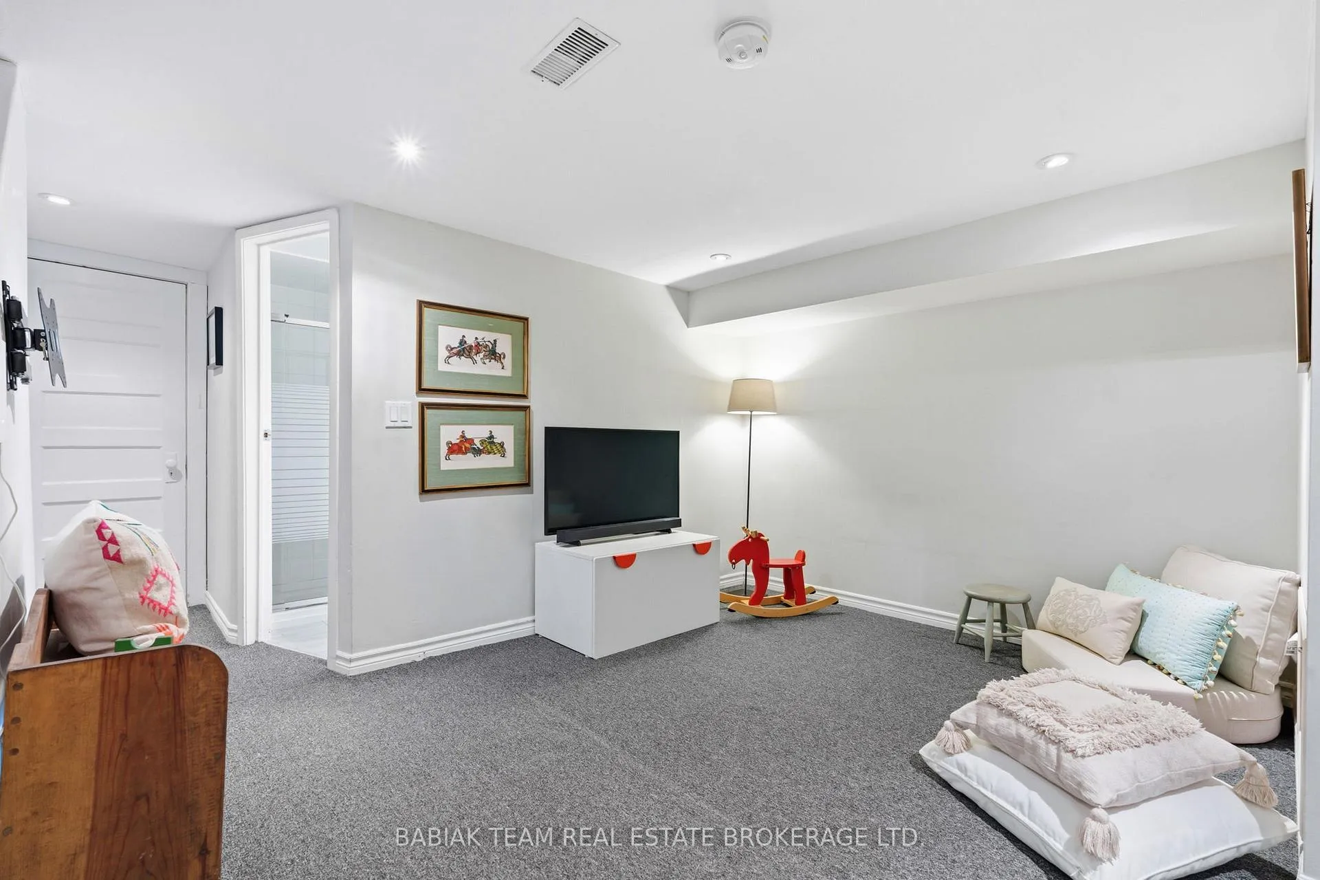 Photo 33 of 92 Indian Road Crescent, Toronto, High Park North — HOMEH