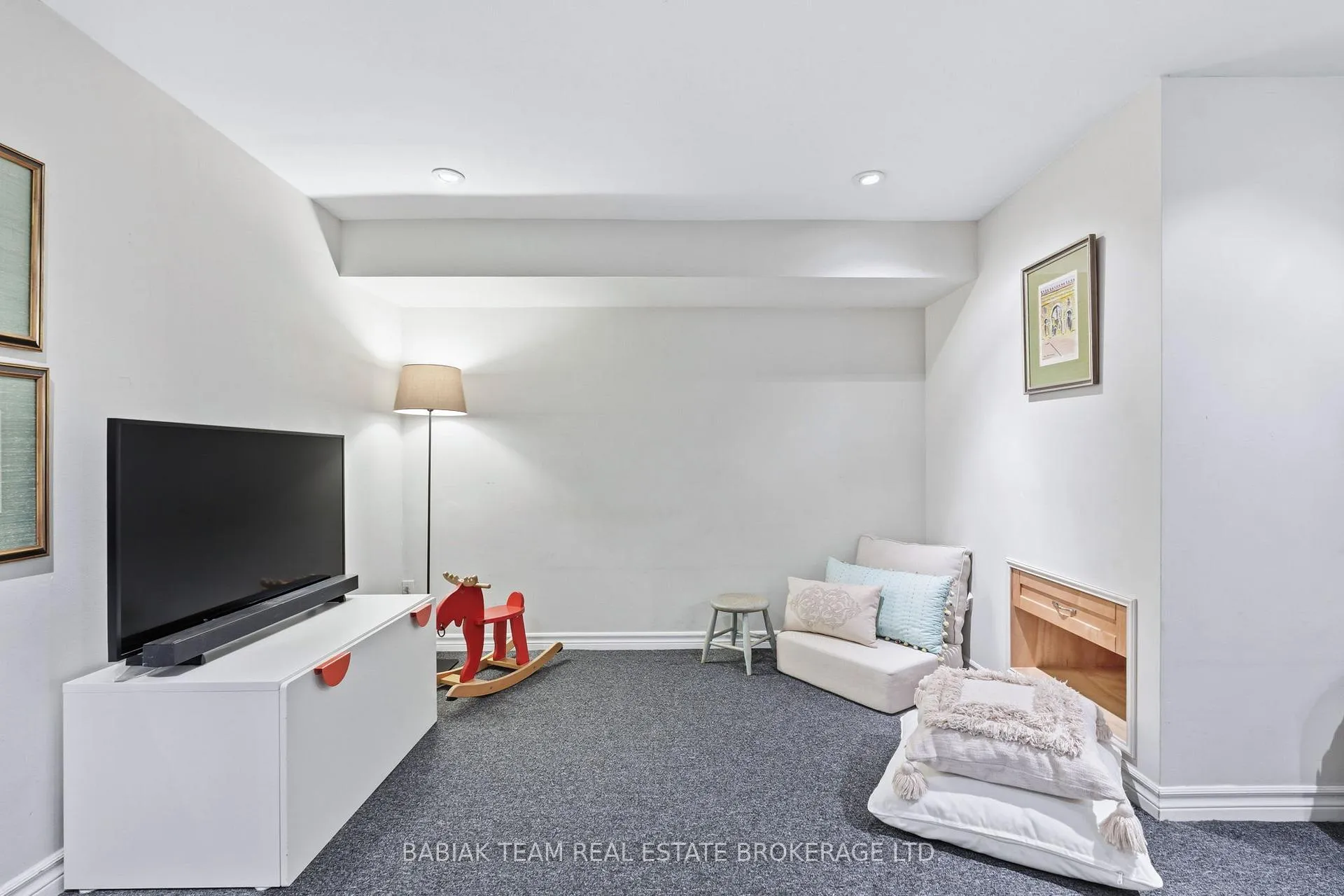 Photo 34 of 92 Indian Road Crescent, Toronto, High Park North — HOMEH
