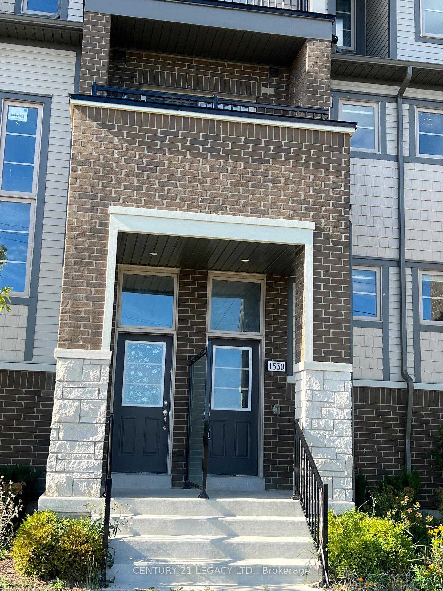 Front of 1530 Bloor Street