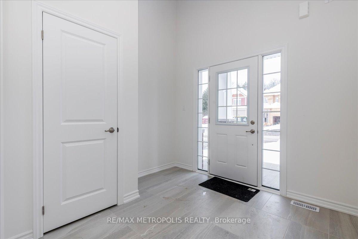 Photo 2 of 370 McEachern Lane, Gravenhurst, Muskoka (S) — HOMEH