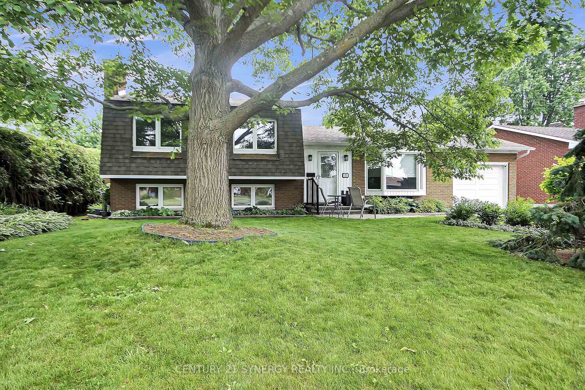 Photo 2 of 27 Tripp Crescent, Ottawa, Barrhaven - Pheasant Run — HOMEH