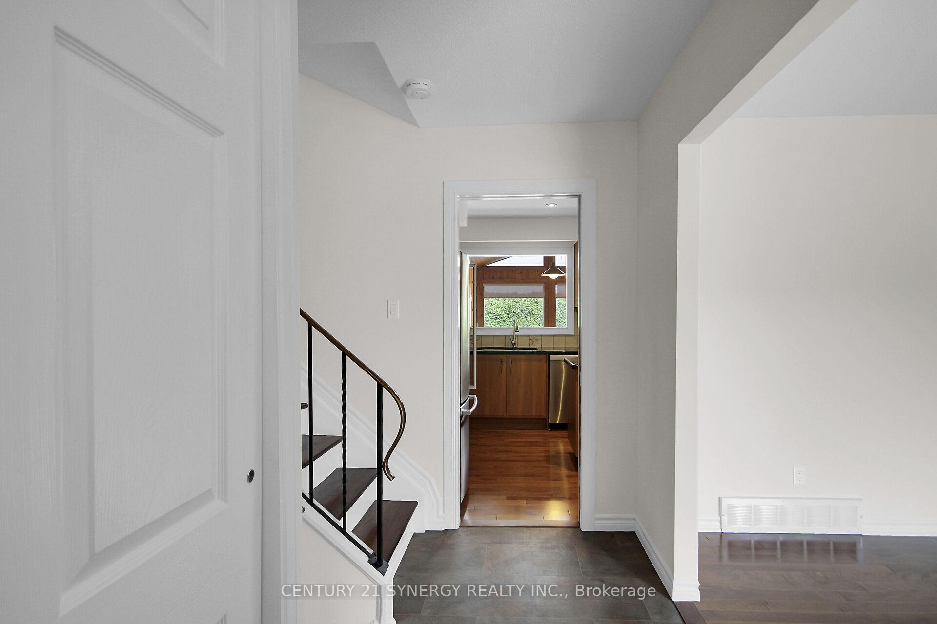 Photo 4 of 27 Tripp Crescent, Ottawa, Barrhaven - Pheasant Run — HOMEH