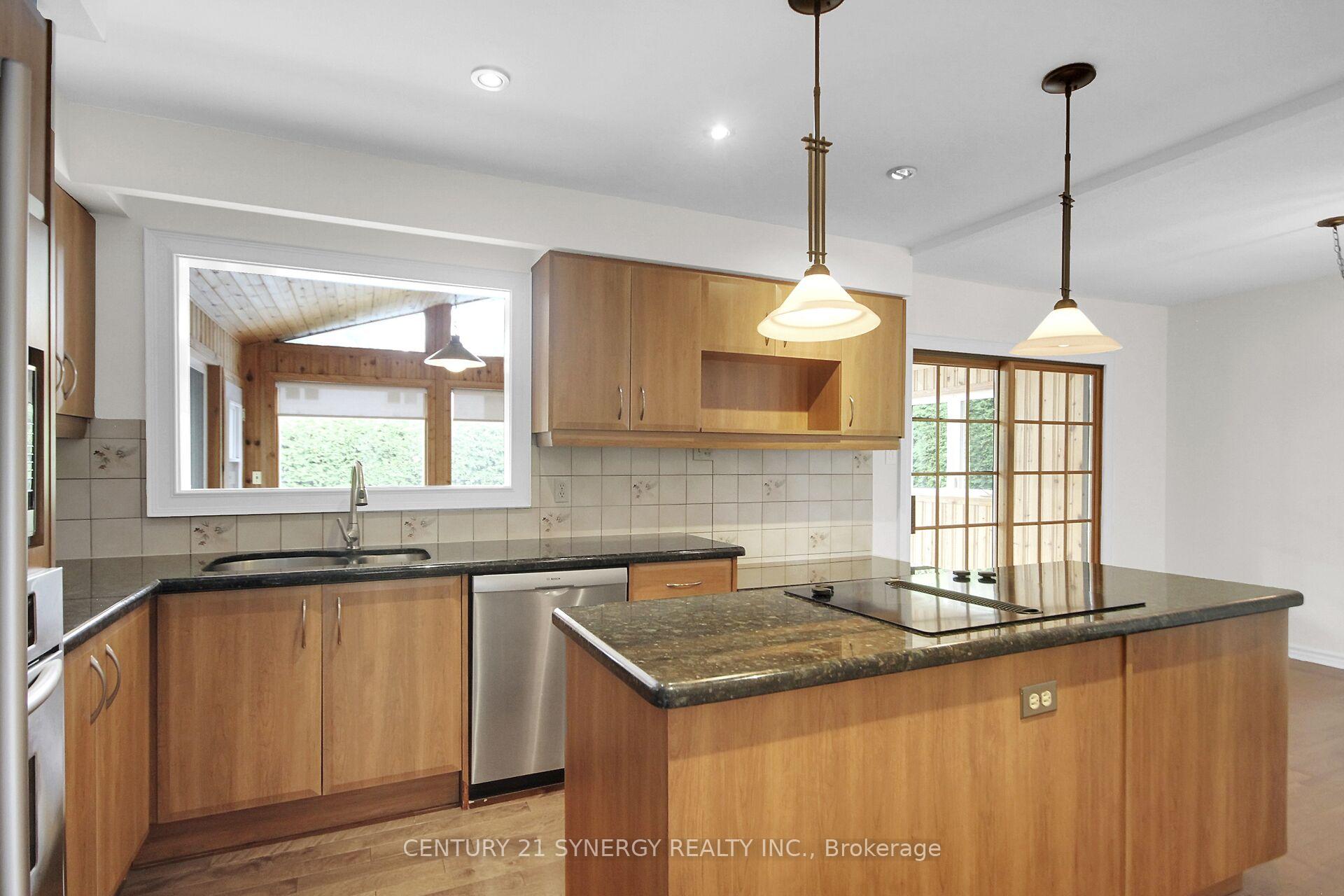Photo 7 of 27 Tripp Crescent, Ottawa, Barrhaven - Pheasant Run — HOMEH