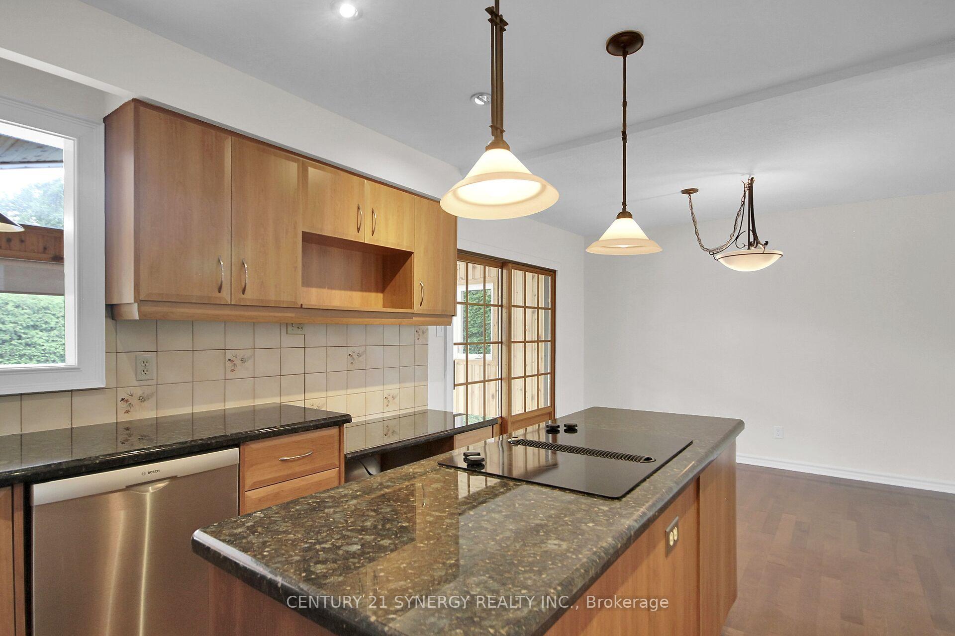 Photo 3 of 27 Tripp Crescent, Ottawa, Barrhaven - Pheasant Run — HOMEH