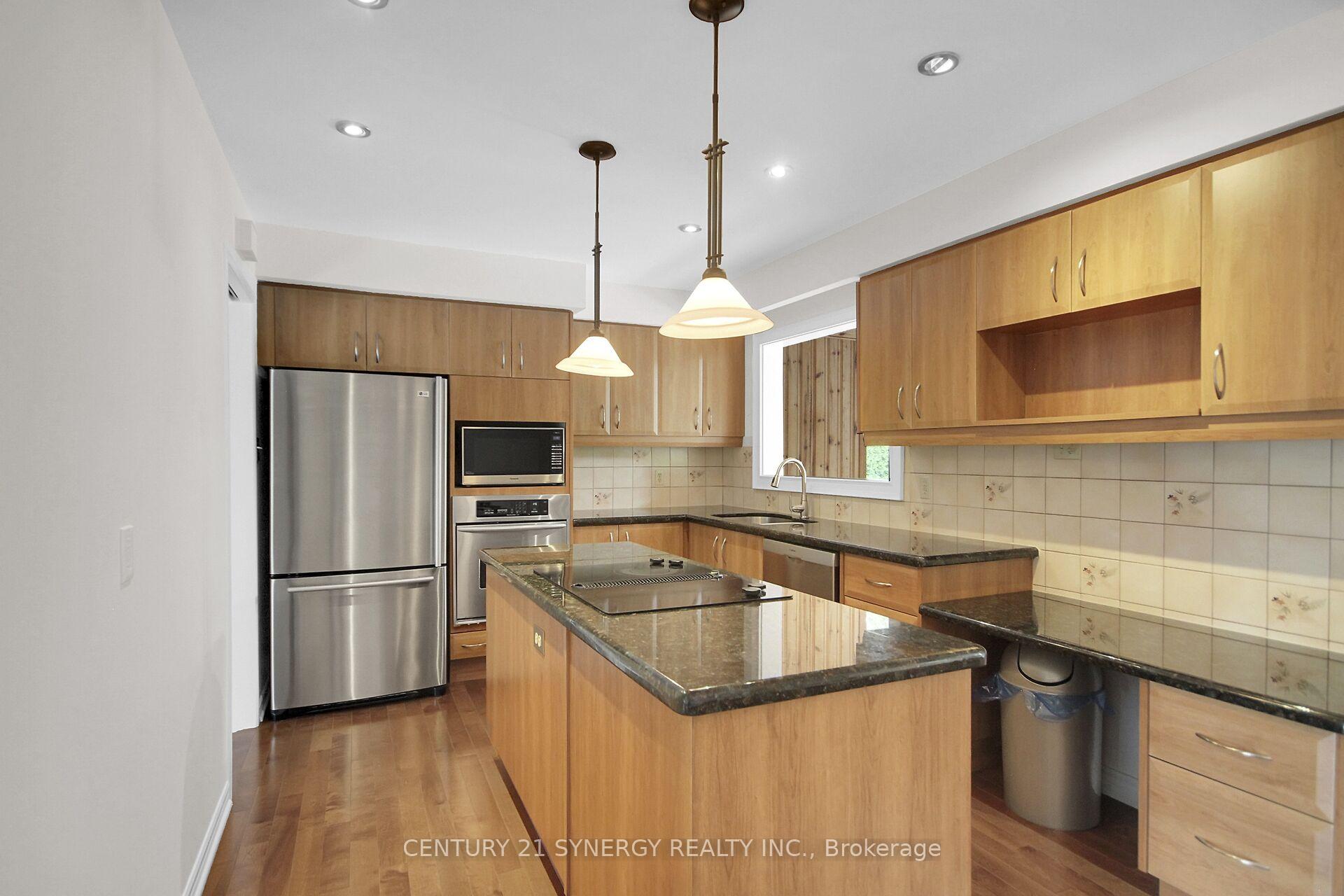 Photo 5 of 27 Tripp Crescent, Ottawa, Barrhaven - Pheasant Run — HOMEH