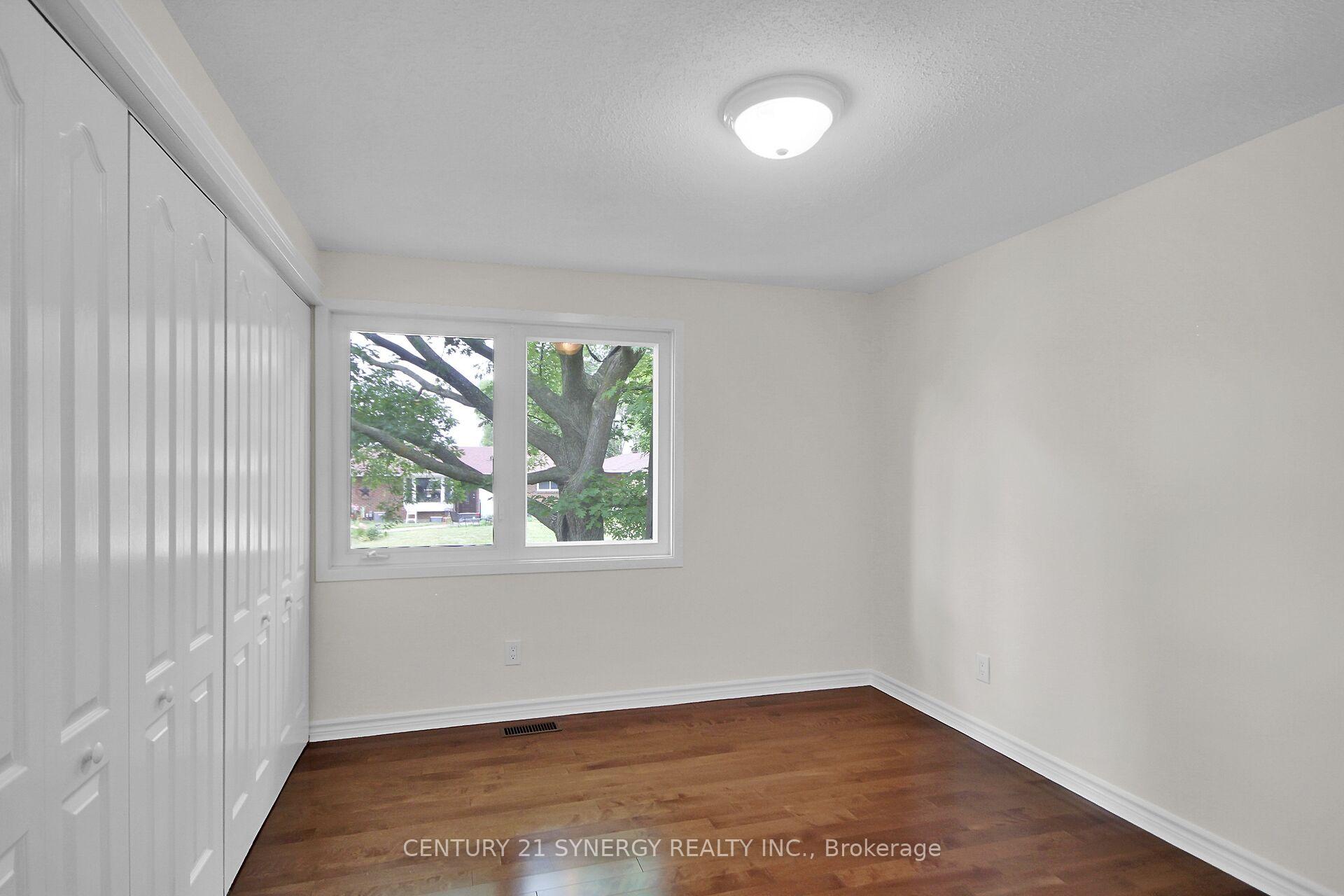Photo 14 of 27 Tripp Crescent, Ottawa, Barrhaven - Pheasant Run — HOMEH