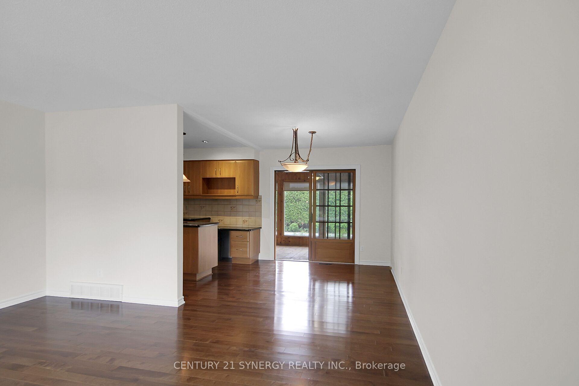 Photo 26 of 27 Tripp Crescent, Ottawa, Barrhaven - Pheasant Run — HOMEH