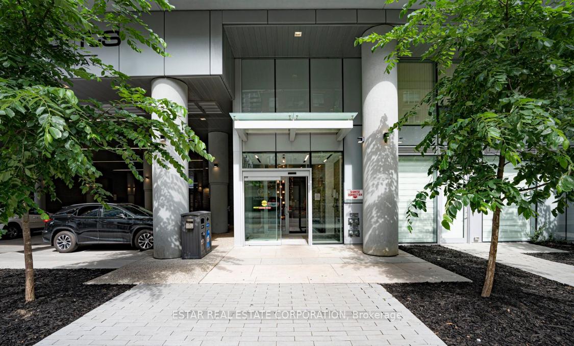Front of Unit 2606, 195 Redpath Avenue