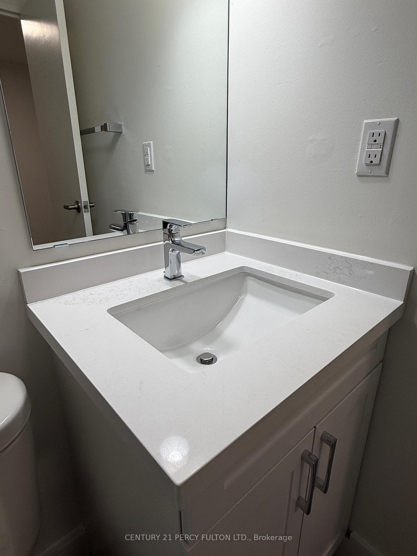 Photo 8 of Unit 209, 601 Dundas Street E, Whitby, Downtown Whitby — HOMEH