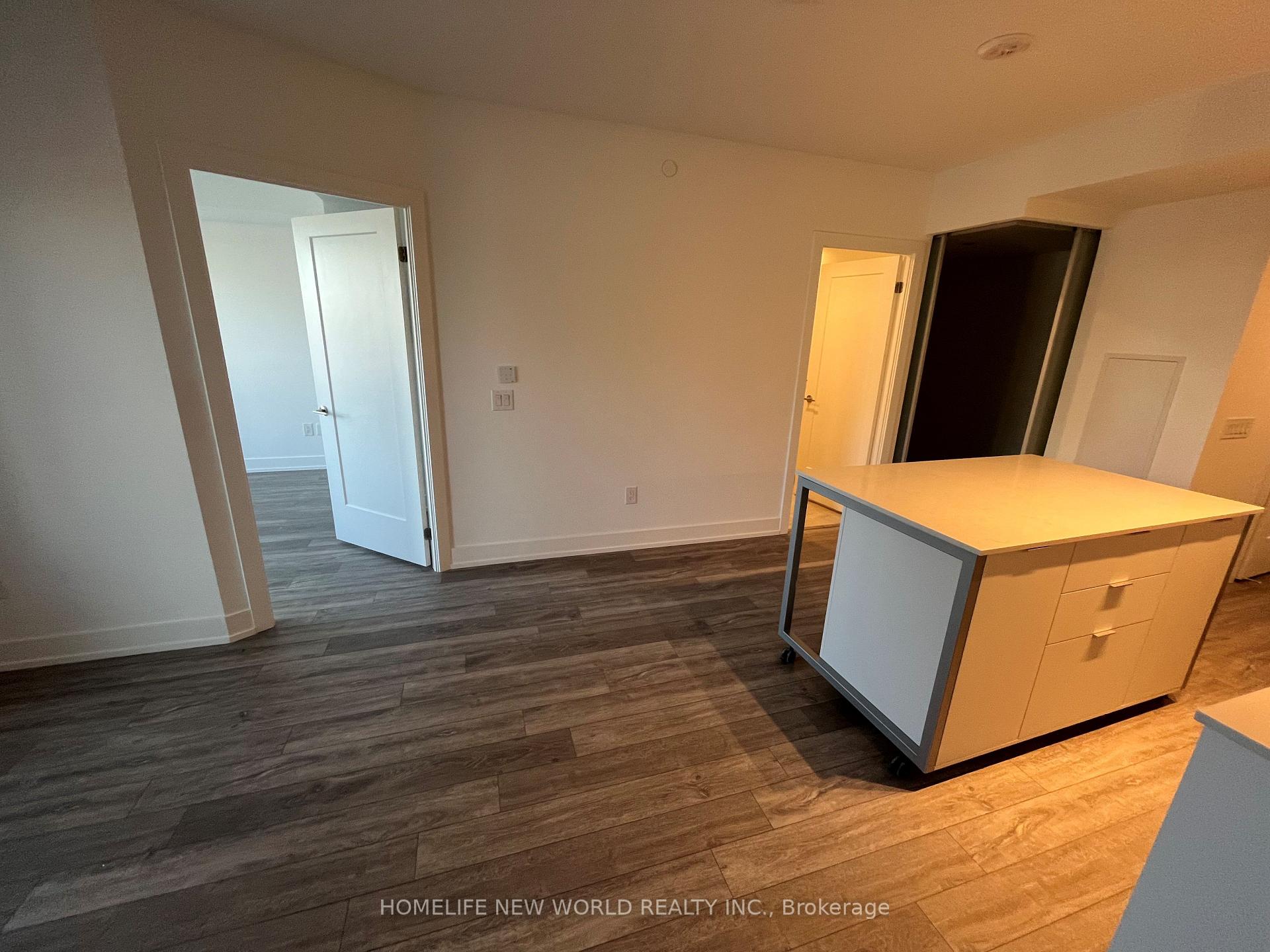 Photo 5 of Unit 716, 9 Clegg Road N, Markham, Unionville — HOMEH