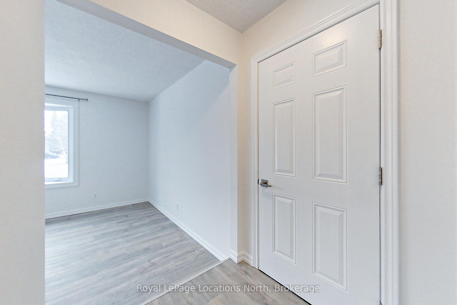 Photo 2 of 11 Watts Crescent, Collingwood — HOMEH