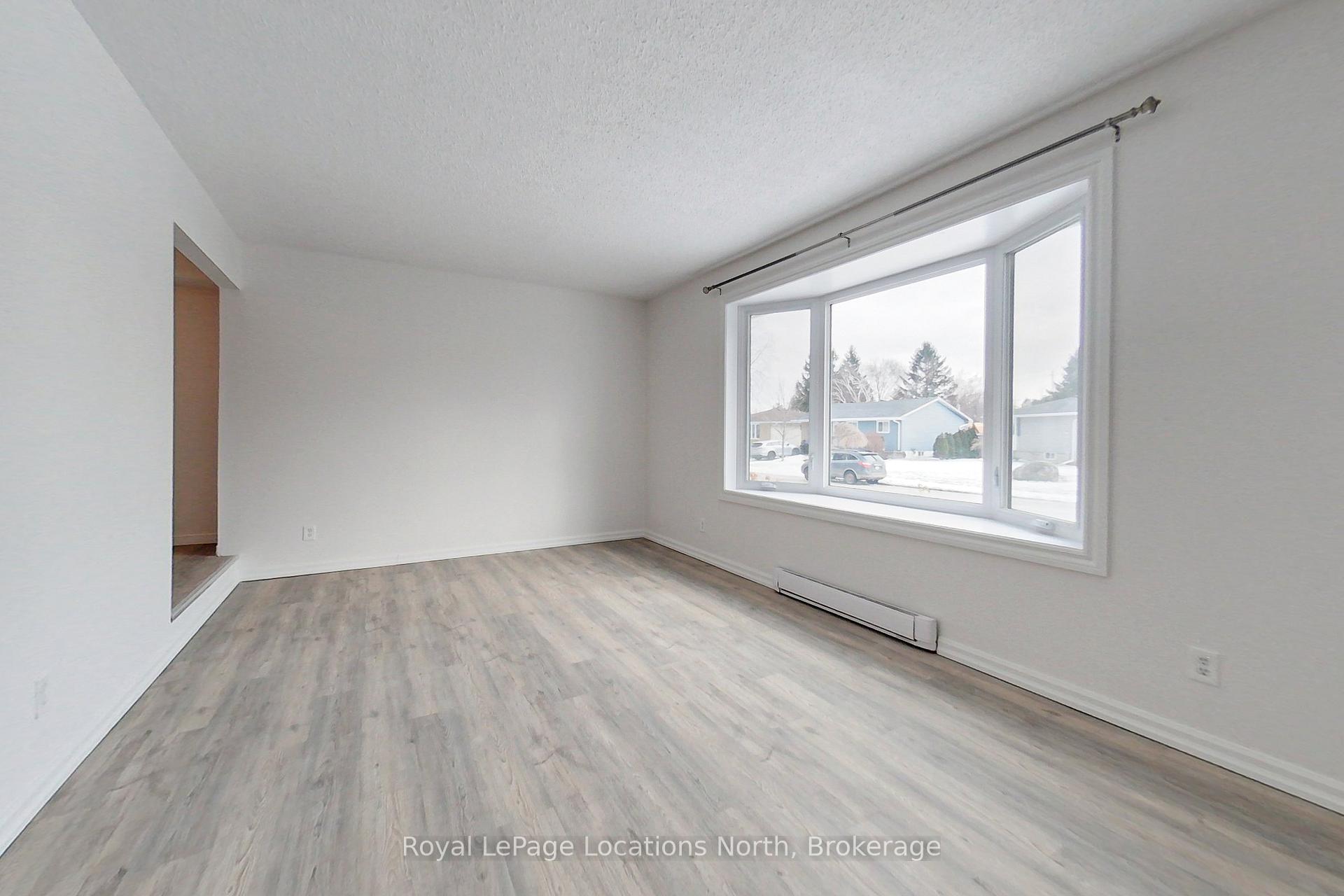 Photo 11 of 11 Watts Crescent, Collingwood — HOMEH