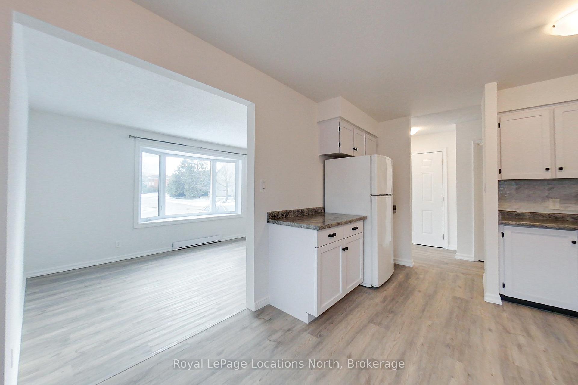 Photo 5 of 11 Watts Crescent, Collingwood — HOMEH