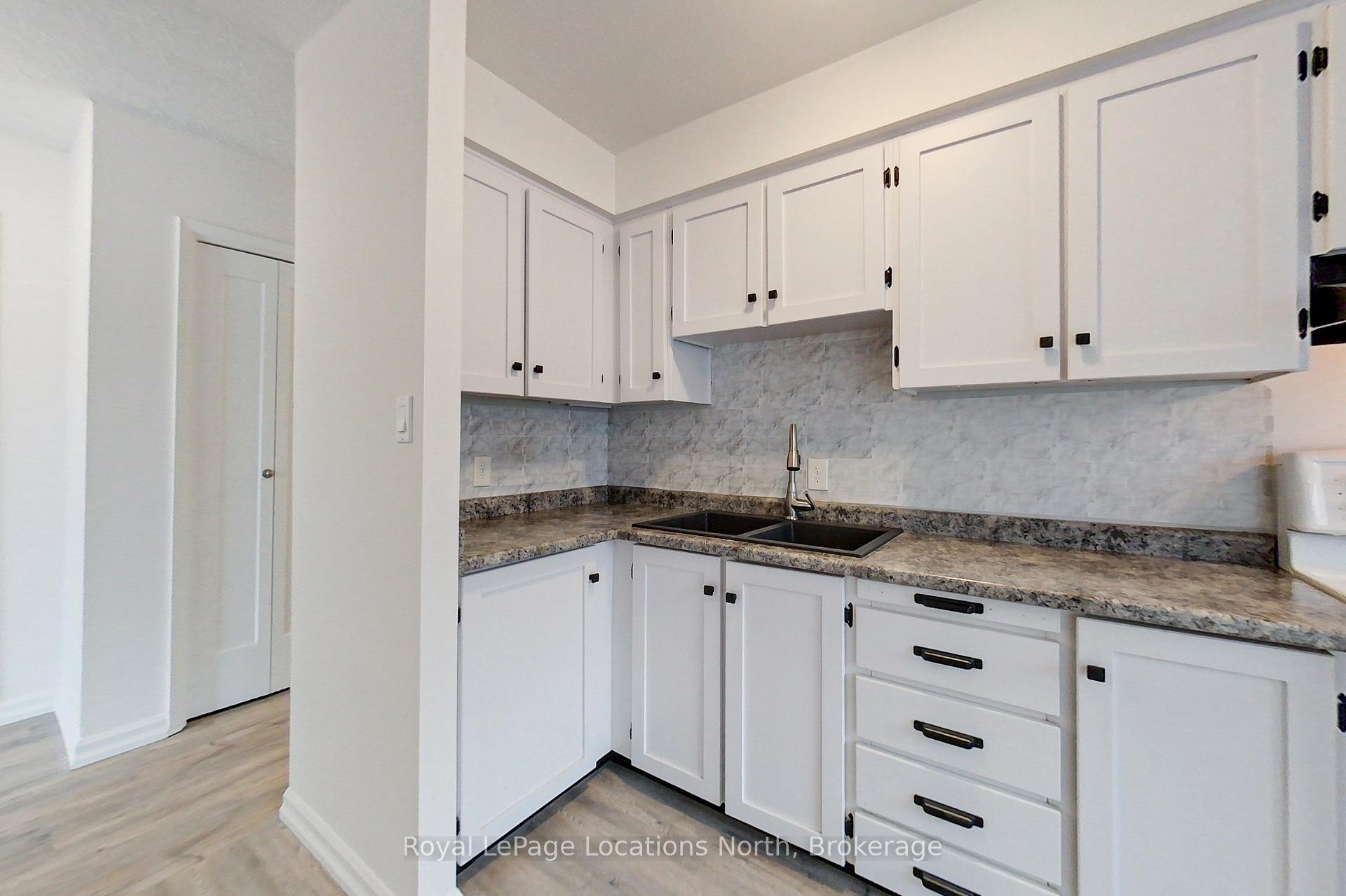 Photo 4 of 11 Watts Crescent, Collingwood — HOMEH