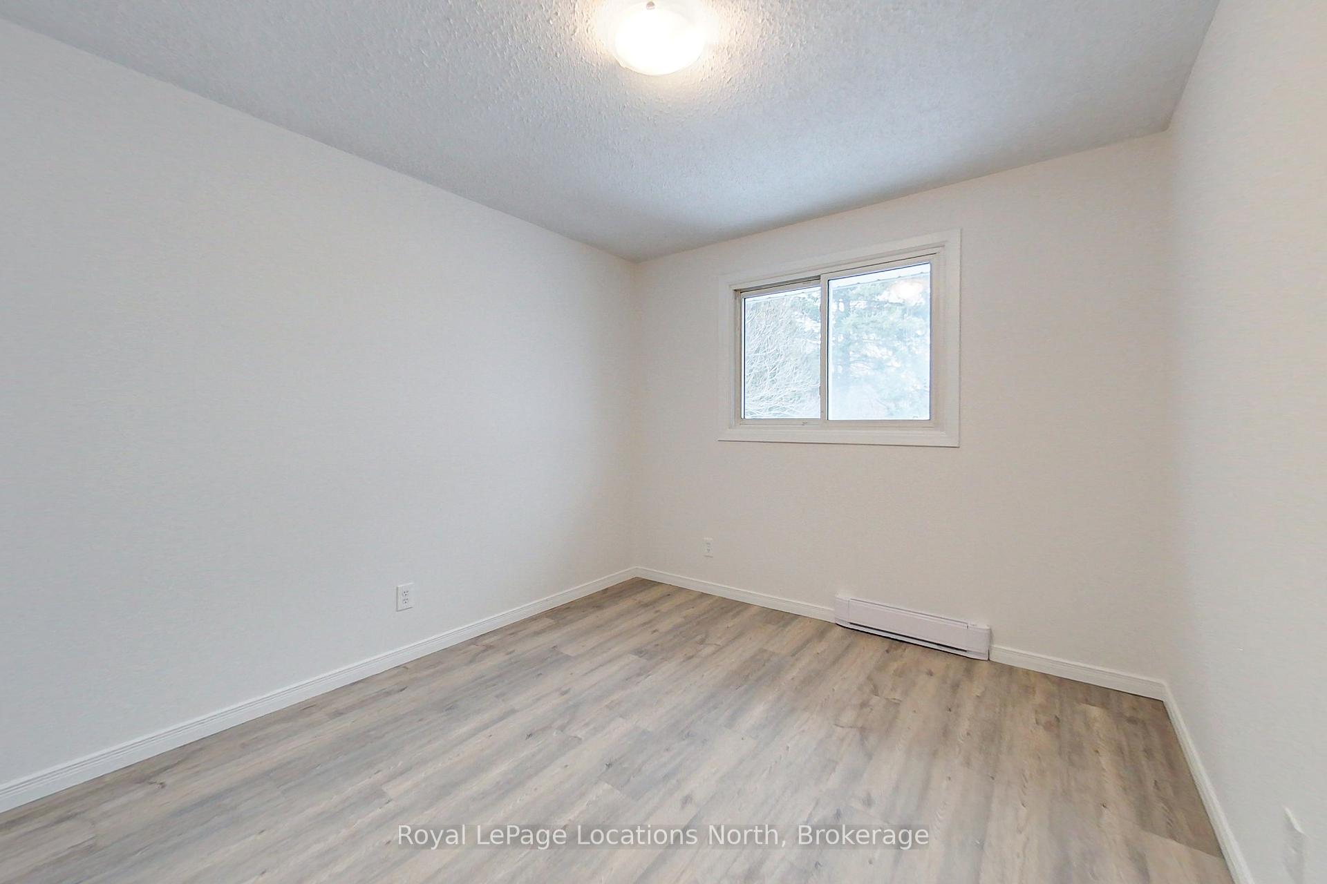 Photo 10 of 11 Watts Crescent, Collingwood — HOMEH