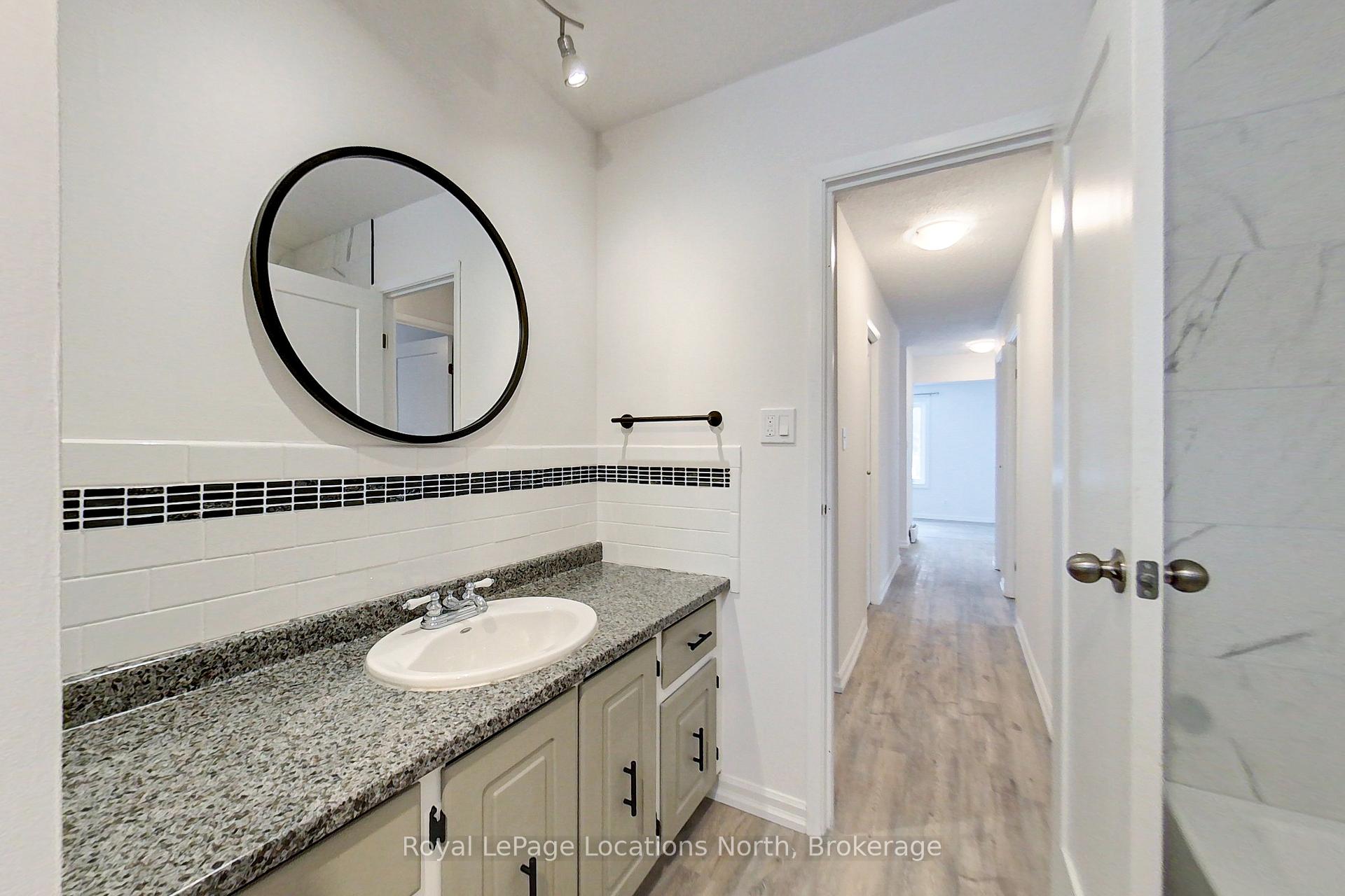 Photo 13 of 11 Watts Crescent, Collingwood — HOMEH