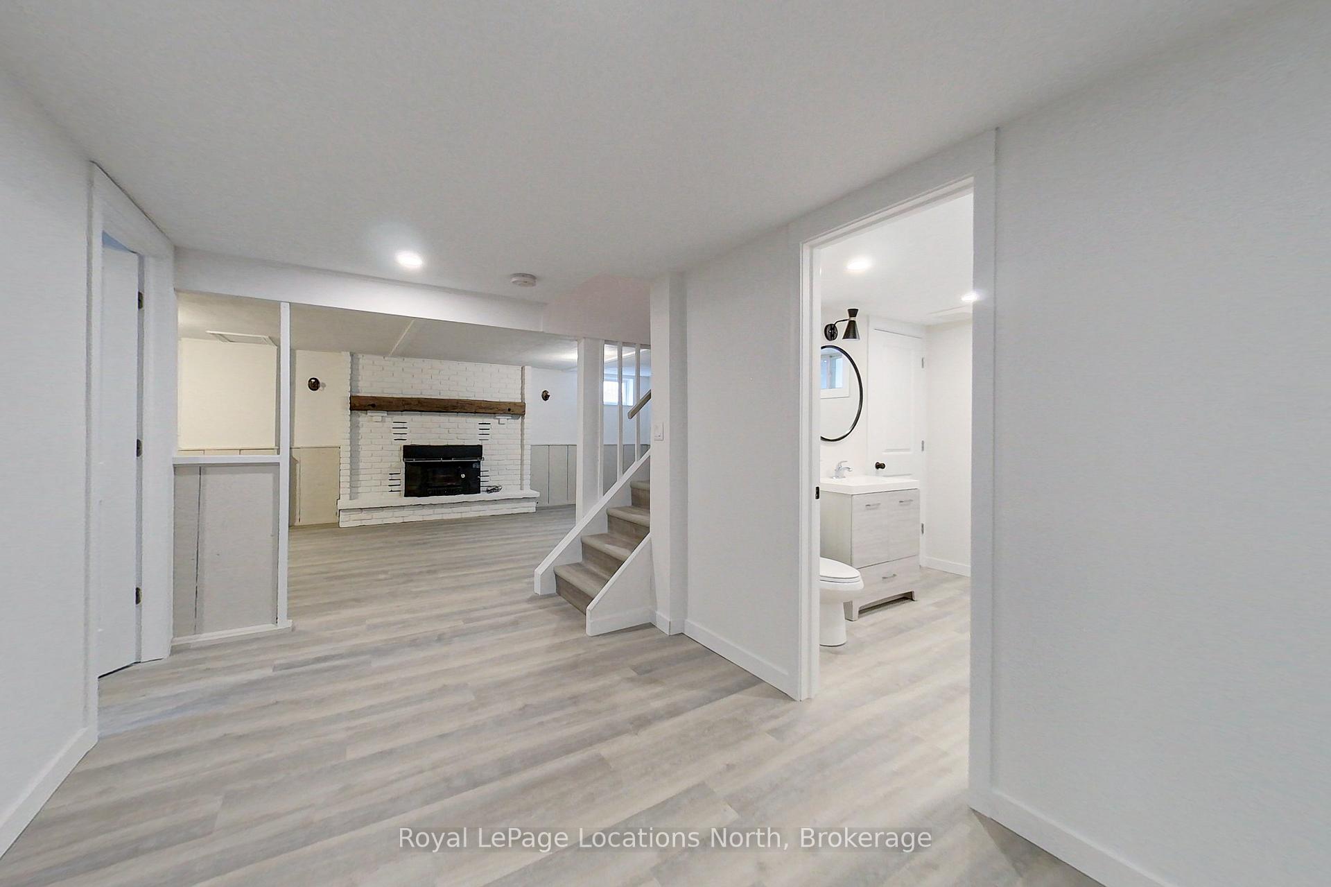 Photo 16 of 11 Watts Crescent, Collingwood — HOMEH