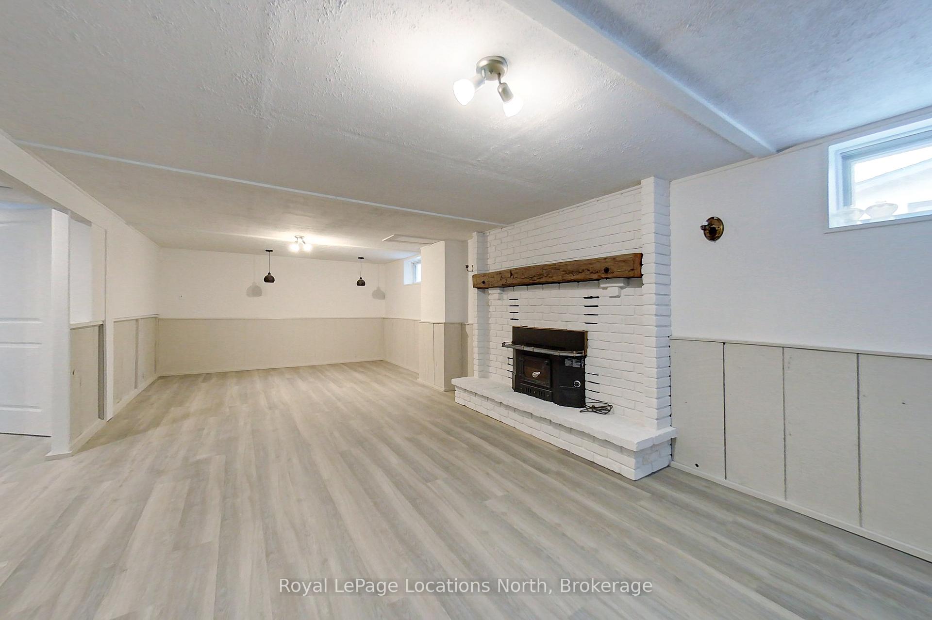 Photo 18 of 11 Watts Crescent, Collingwood — HOMEH